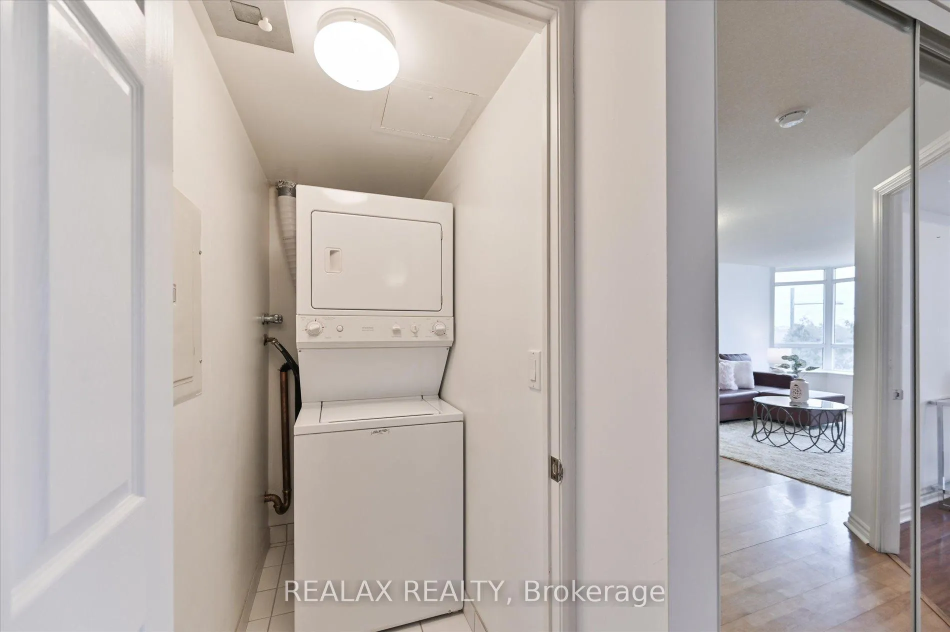 Photo 26 of Unit 302, 130 Pond Drive, Markham, Commerce Valley — HOMEH