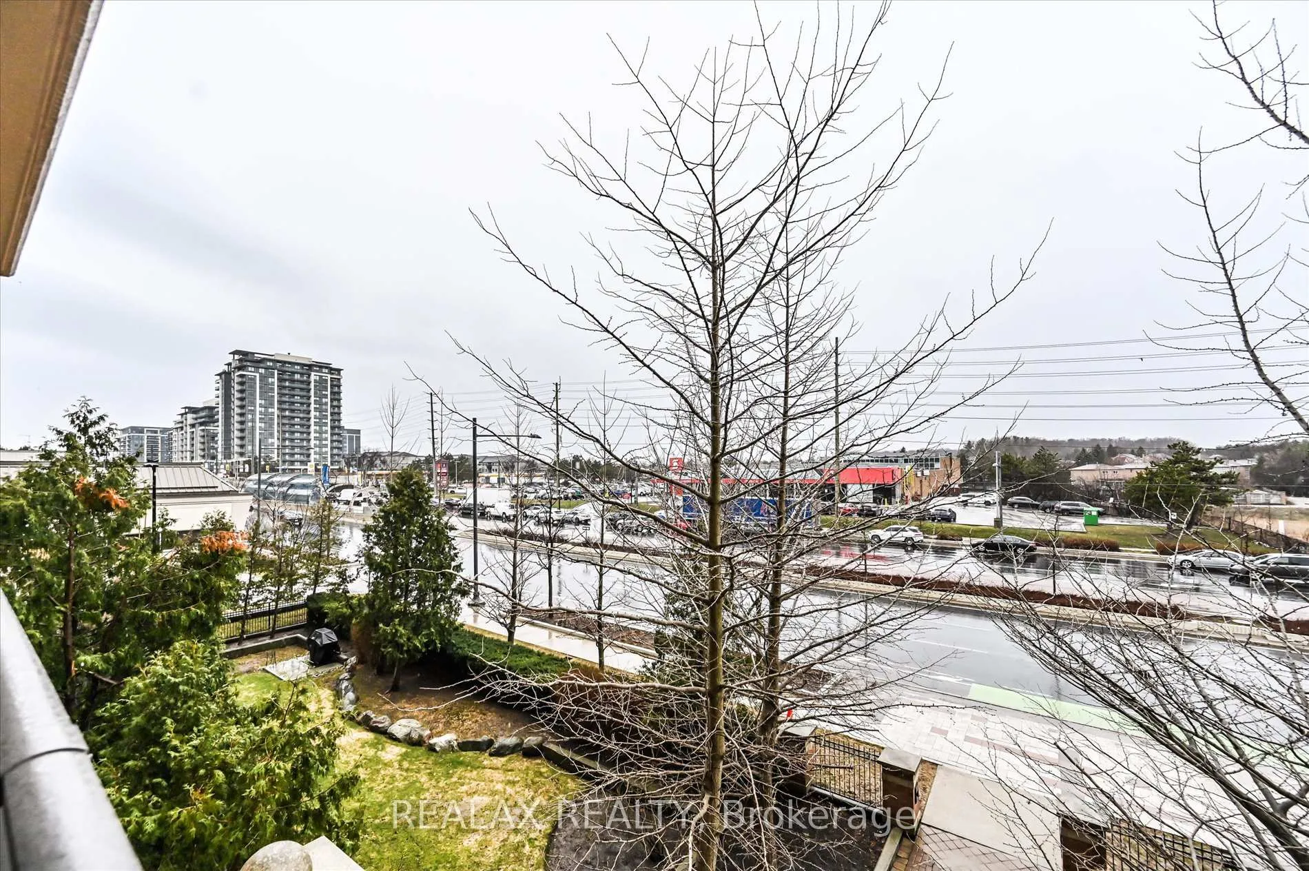 Photo 29 of Unit 302, 130 Pond Drive, Markham, Commerce Valley — HOMEH