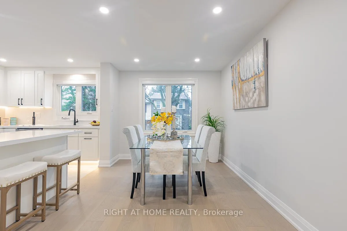 Photo 5 of Unit 176, 160 Palmdale Drive, Scarborough, Tam O'Shanter-Sullivan — HOMEH