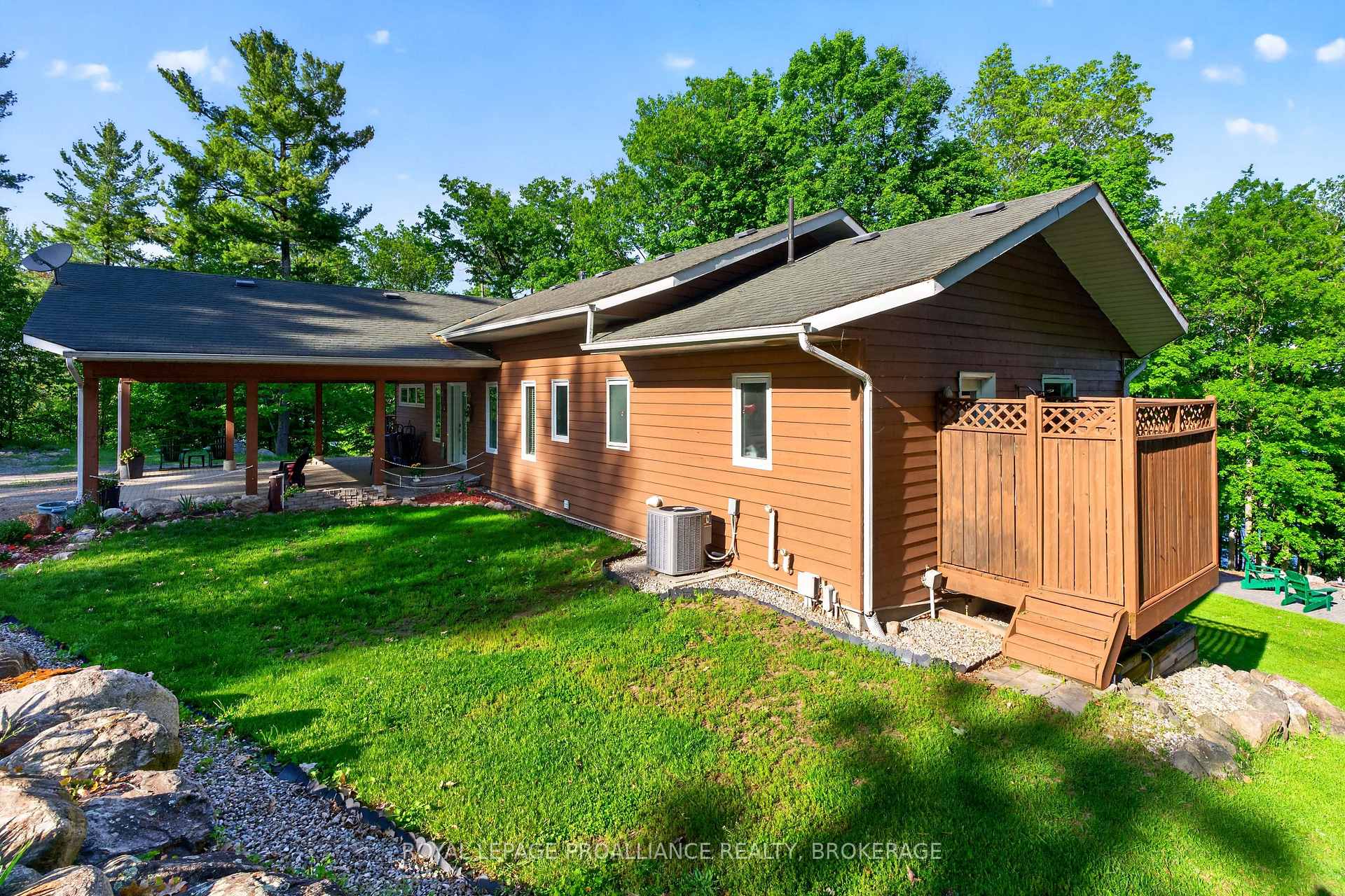 Photo 5 of 606 Whites Point Road, Rideau Lakes, Rideau Lakes (South Crosby) Twp — HOMEH