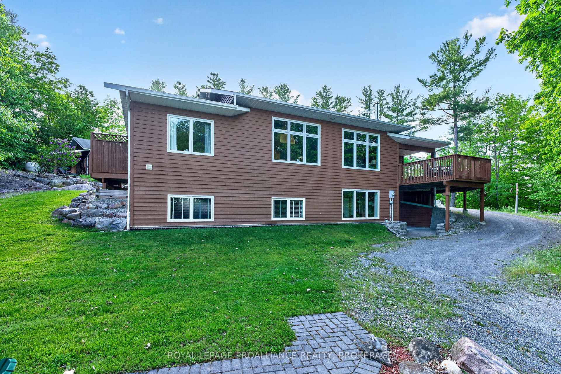 Photo 6 of 606 Whites Point Road, Rideau Lakes, Rideau Lakes (South Crosby) Twp — HOMEH