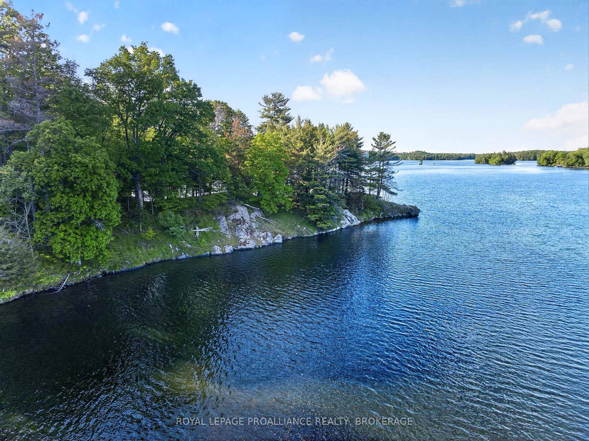 Photo 9 of 606 Whites Point Road, Rideau Lakes, Rideau Lakes (South Crosby) Twp — HOMEH