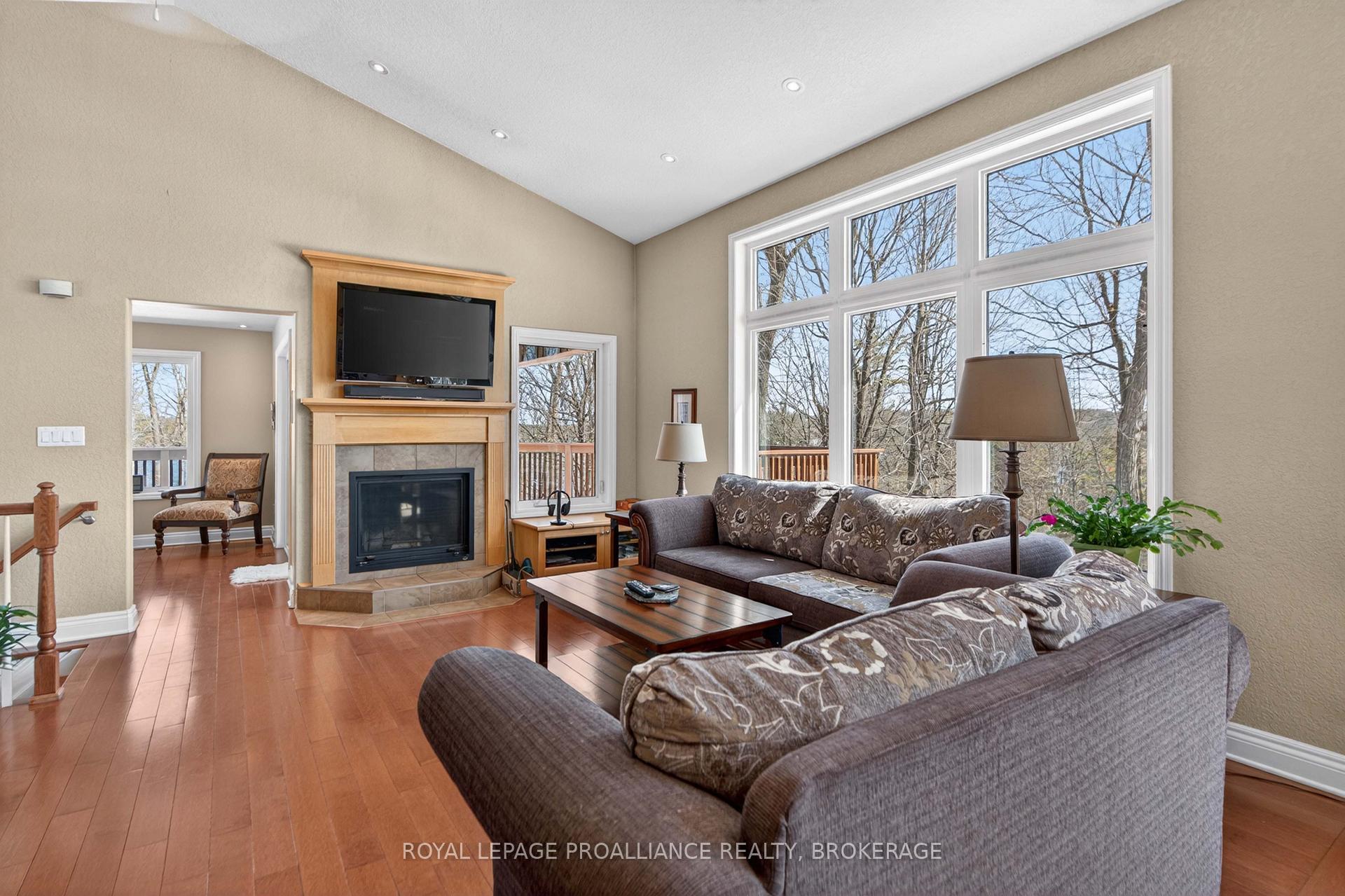 Photo 17 of 606 Whites Point Road, Rideau Lakes, Rideau Lakes (South Crosby) Twp — HOMEH