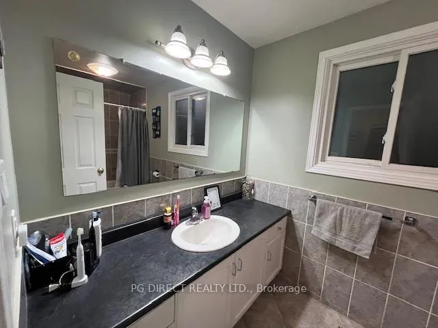 Photo 10 of 234 Thunderbird Drive, Waterloo — HOMEH