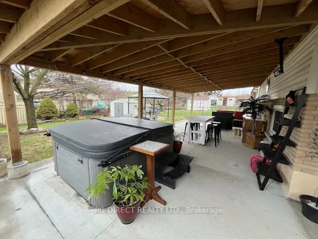 Photo 18 of 234 Thunderbird Drive, Waterloo — HOMEH