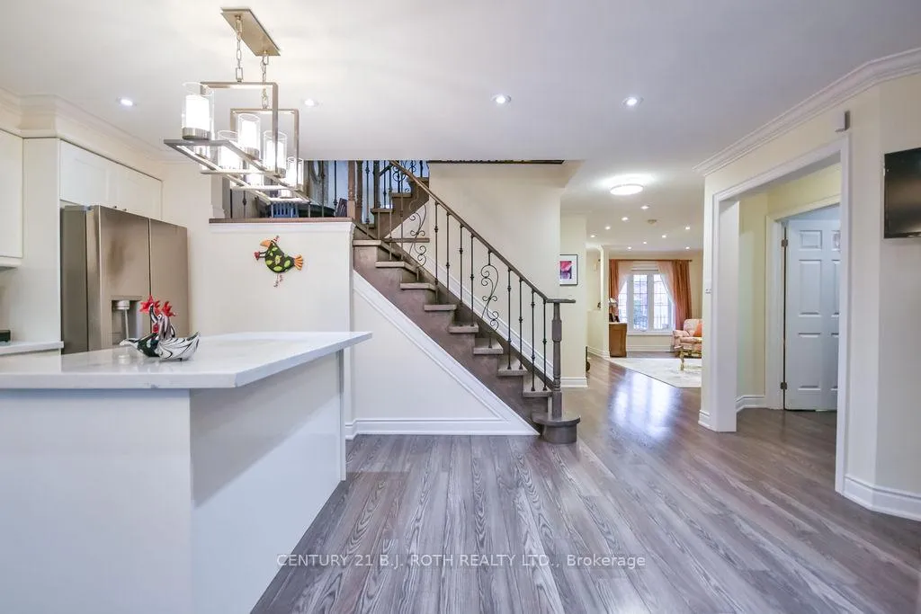 Photo 3 of 114 Widgeon Street, Barrie, Painswick South — HOMEH