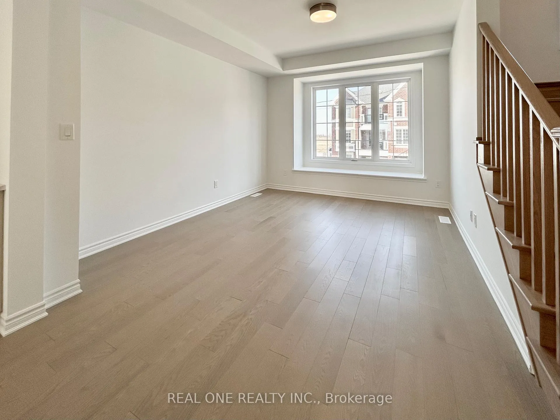 Photo 15 of 122 Avani Avenue, Markham, Rural Markham — HOMEH