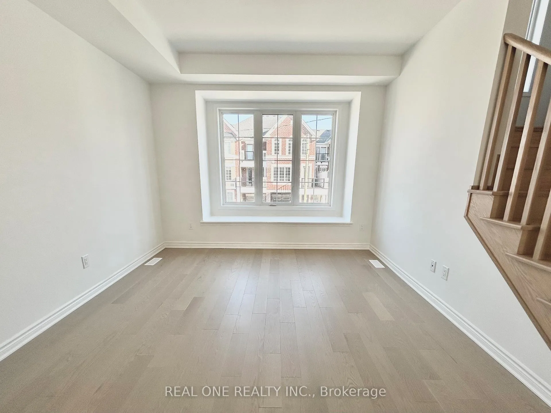 Photo 16 of 122 Avani Avenue, Markham, Rural Markham — HOMEH
