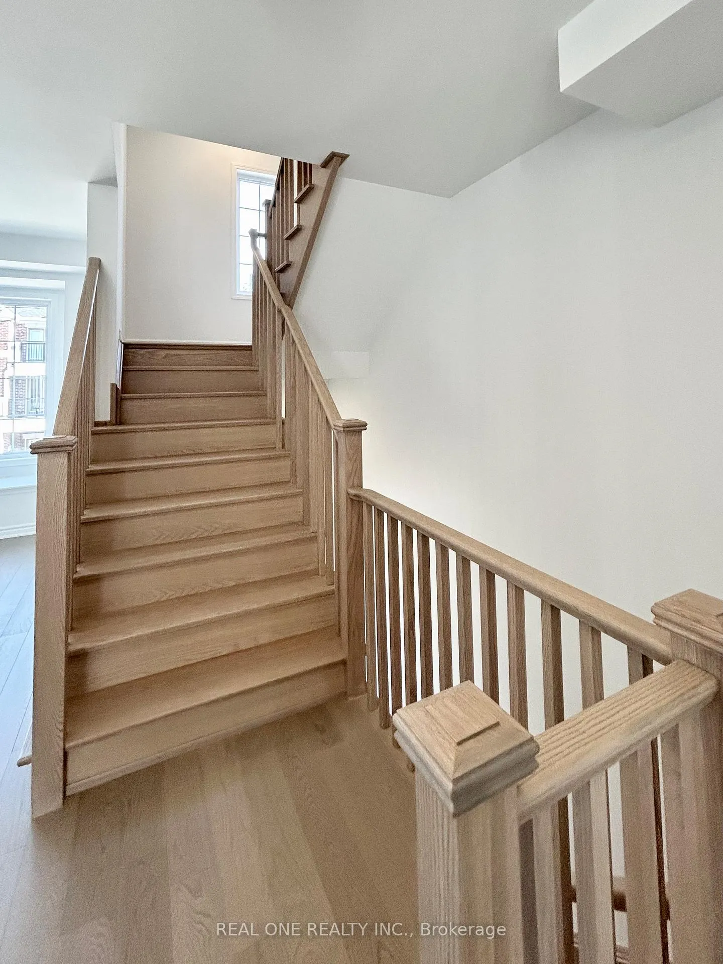 Photo 20 of 122 Avani Avenue, Markham, Rural Markham — HOMEH