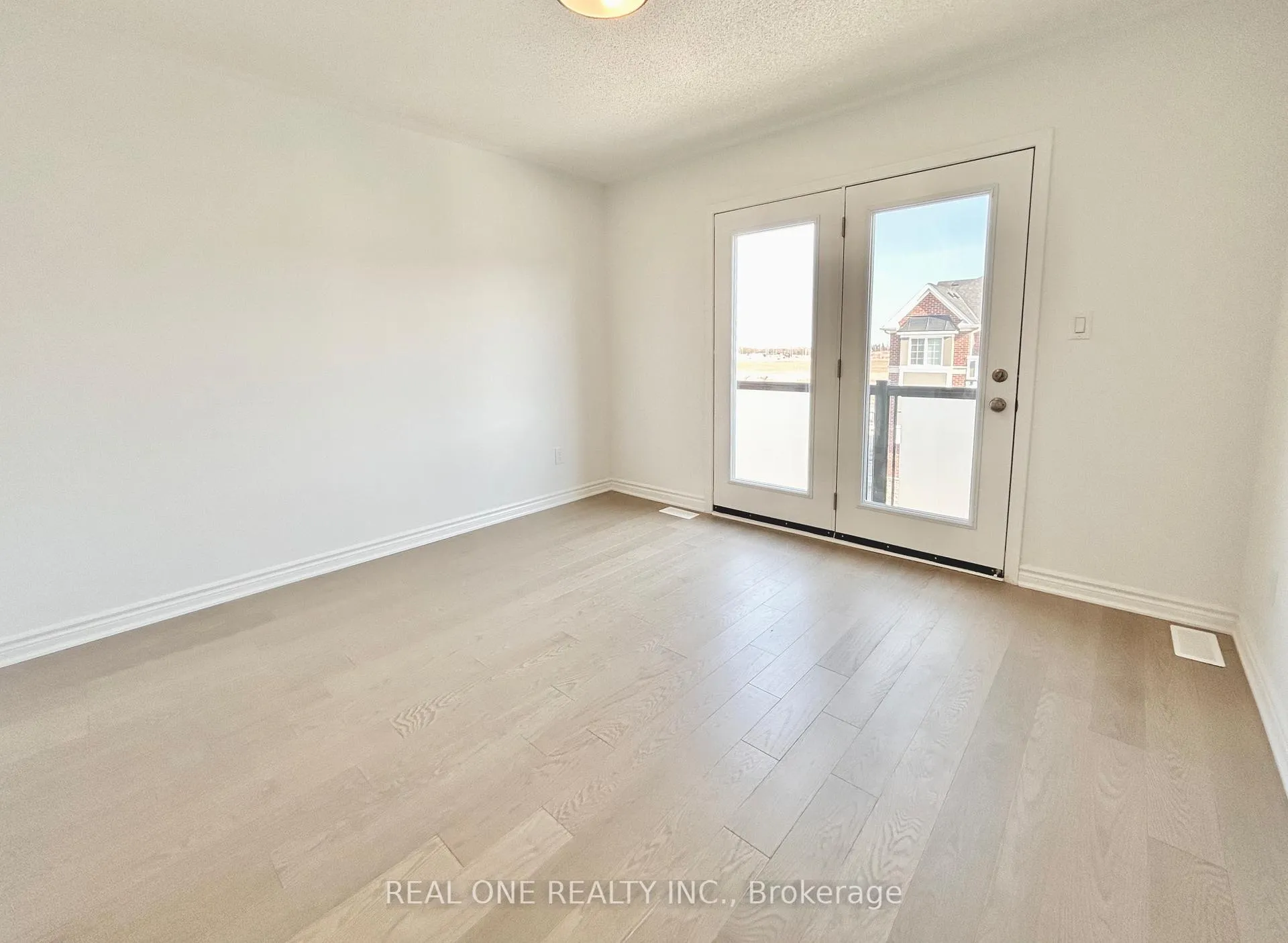 Photo 21 of 122 Avani Avenue, Markham, Rural Markham — HOMEH