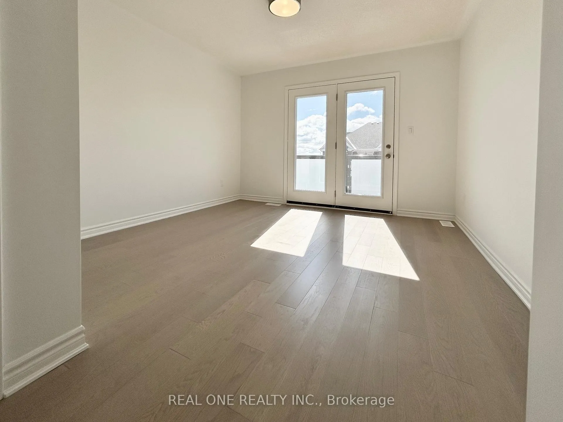 Photo 22 of 122 Avani Avenue, Markham, Rural Markham — HOMEH