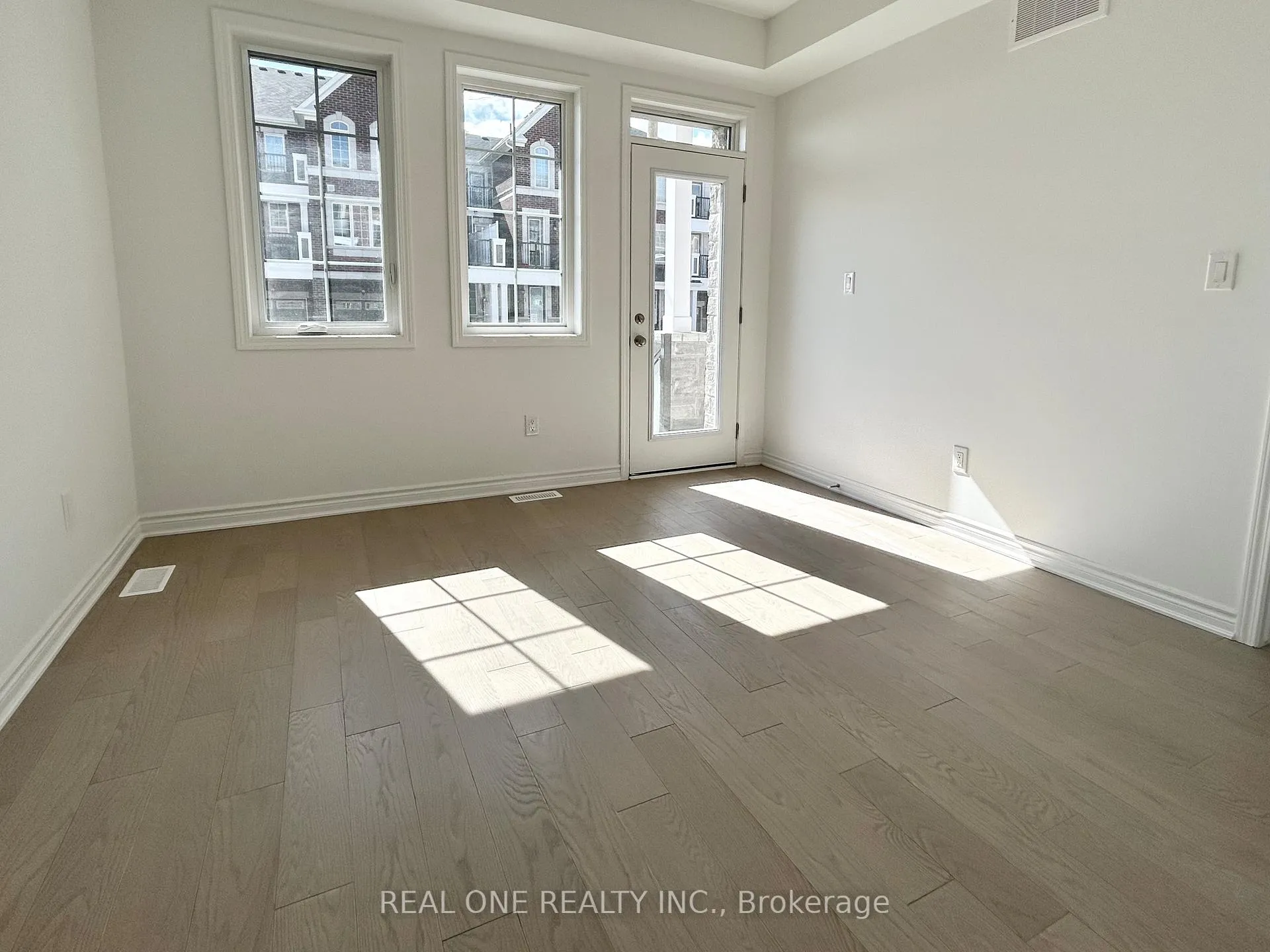Photo 29 of 122 Avani Avenue, Markham, Rural Markham — HOMEH