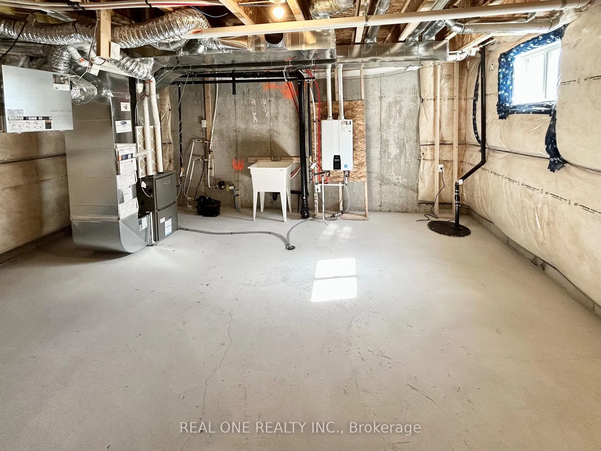 Photo 39 of 122 Avani Avenue, Markham, Rural Markham — HOMEH