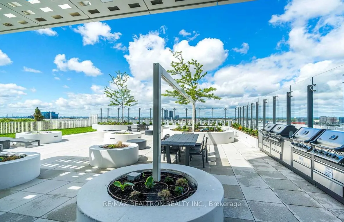Photo 4 of Unit 5108, 898 Portage Parkway, Vaughan, Vaughan Corporate Centre — HOMEH
