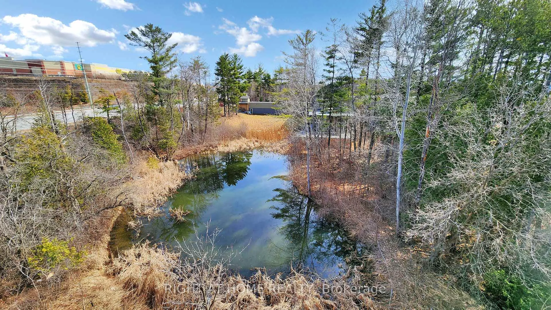 Photo 39 of 21 Chestnut Court, Aurora, Rural Aurora — HOMEH