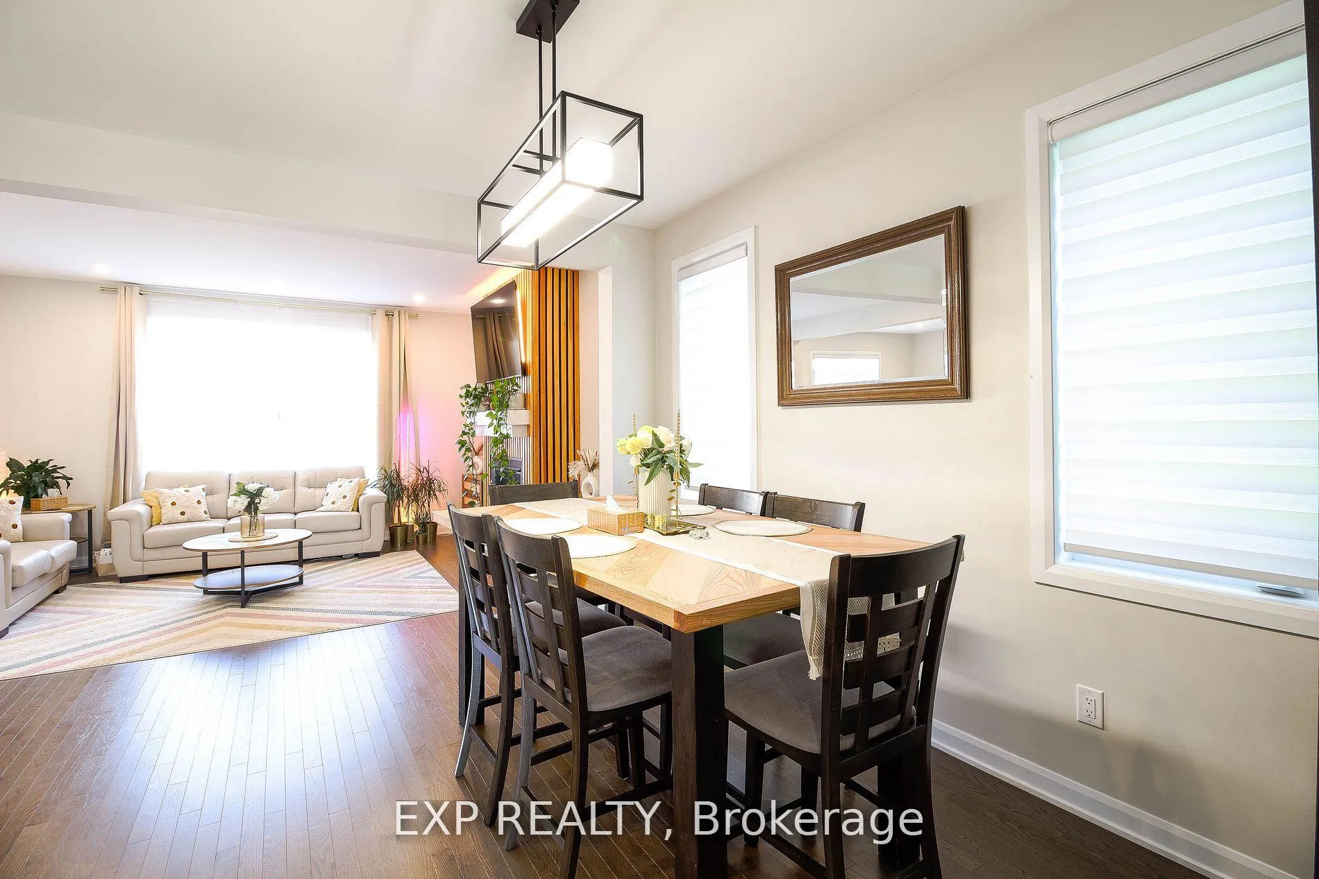 Photo 4 of 758 Cappamore Drive, Ottawa, Barrhaven - Half Moon Bay — HOMEH