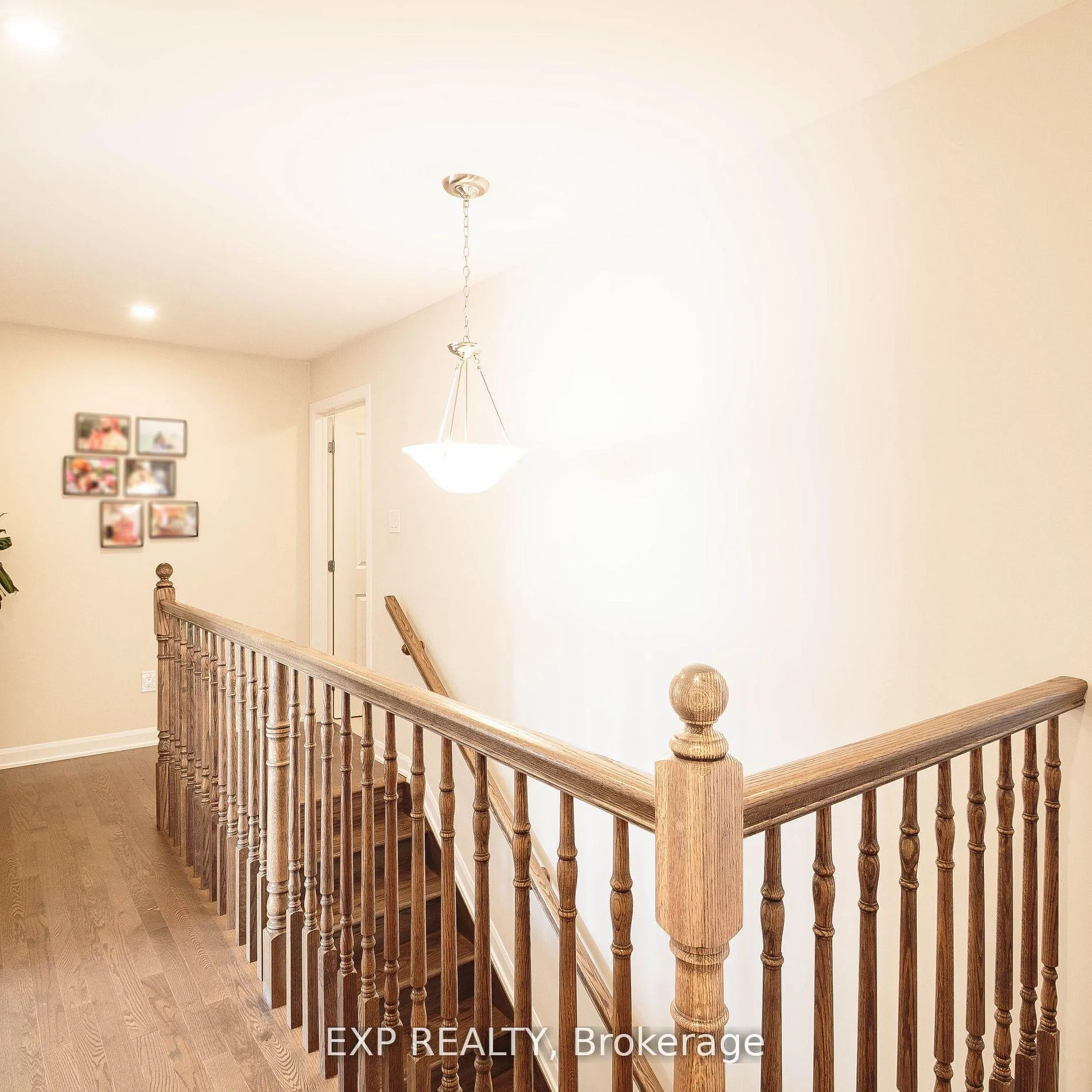Photo 16 of 758 Cappamore Drive, Ottawa, Barrhaven - Half Moon Bay — HOMEH