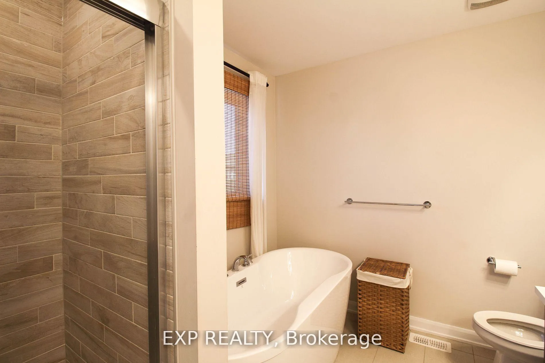 Photo 27 of 758 Cappamore Drive, Ottawa, Barrhaven - Half Moon Bay — HOMEH