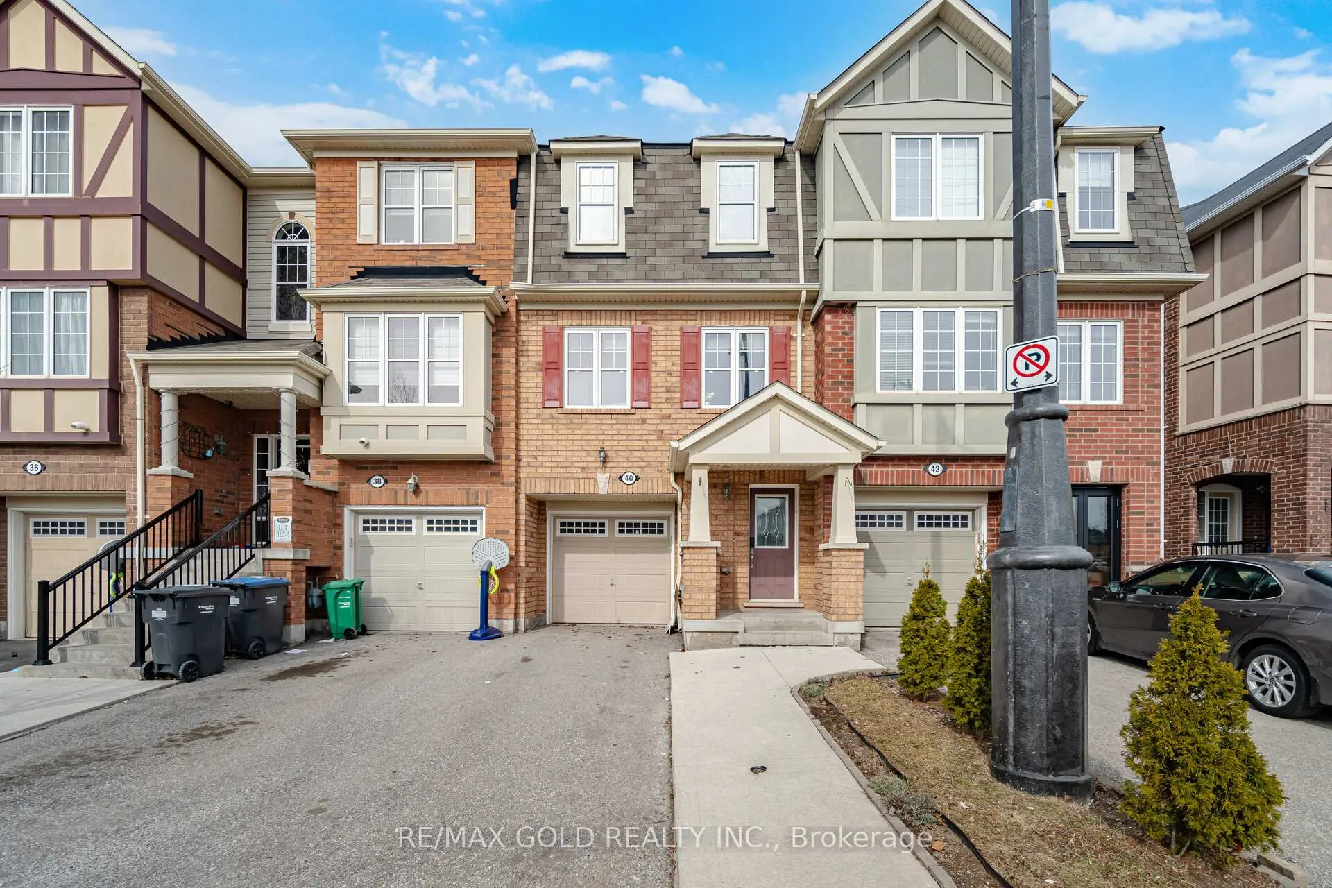 Photo 35 of 40 Memory Lane, Brampton, Northwest Brampton — HOMEH