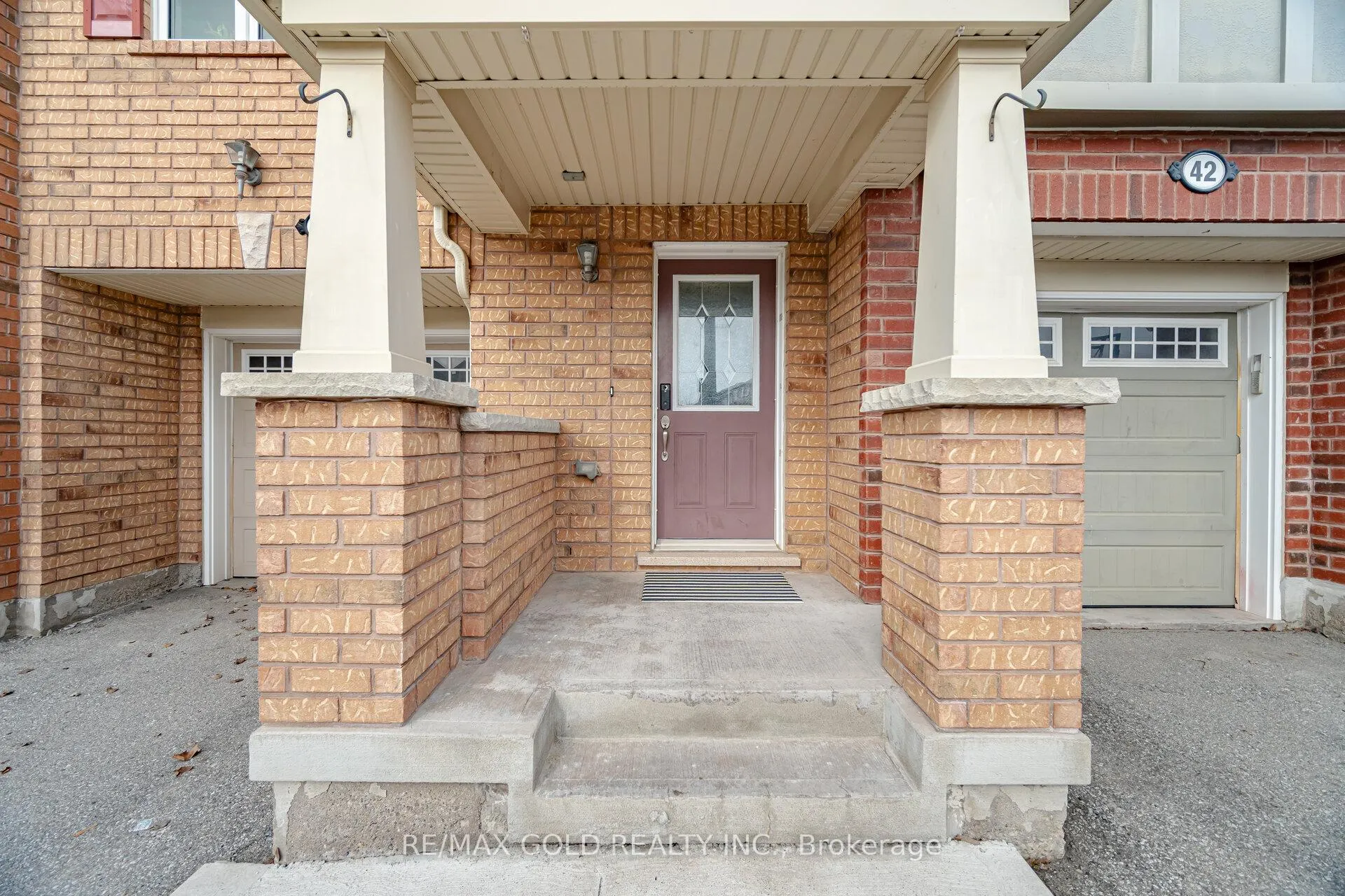 Photo 36 of 40 Memory Lane, Brampton, Northwest Brampton — HOMEH