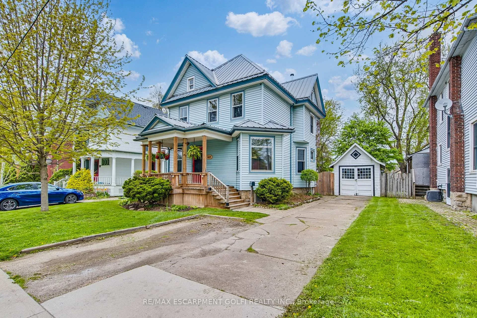 Front of 4621 Ellis Street