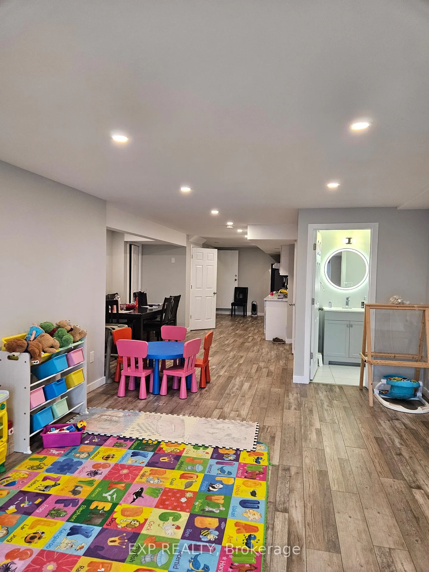 Photo 2 of Unit Lower, 916 Dunnigan Court, Kitchener — HOMEH