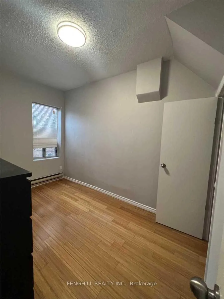 Photo 3 of Unit 2, 678 Bathurst Street, Toronto, Palmerston-Little Italy — HOMEH