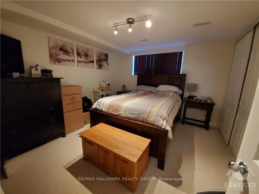 Photo 12 of 114 Paseo Private, Ottawa, Centrepointe — HOMEH