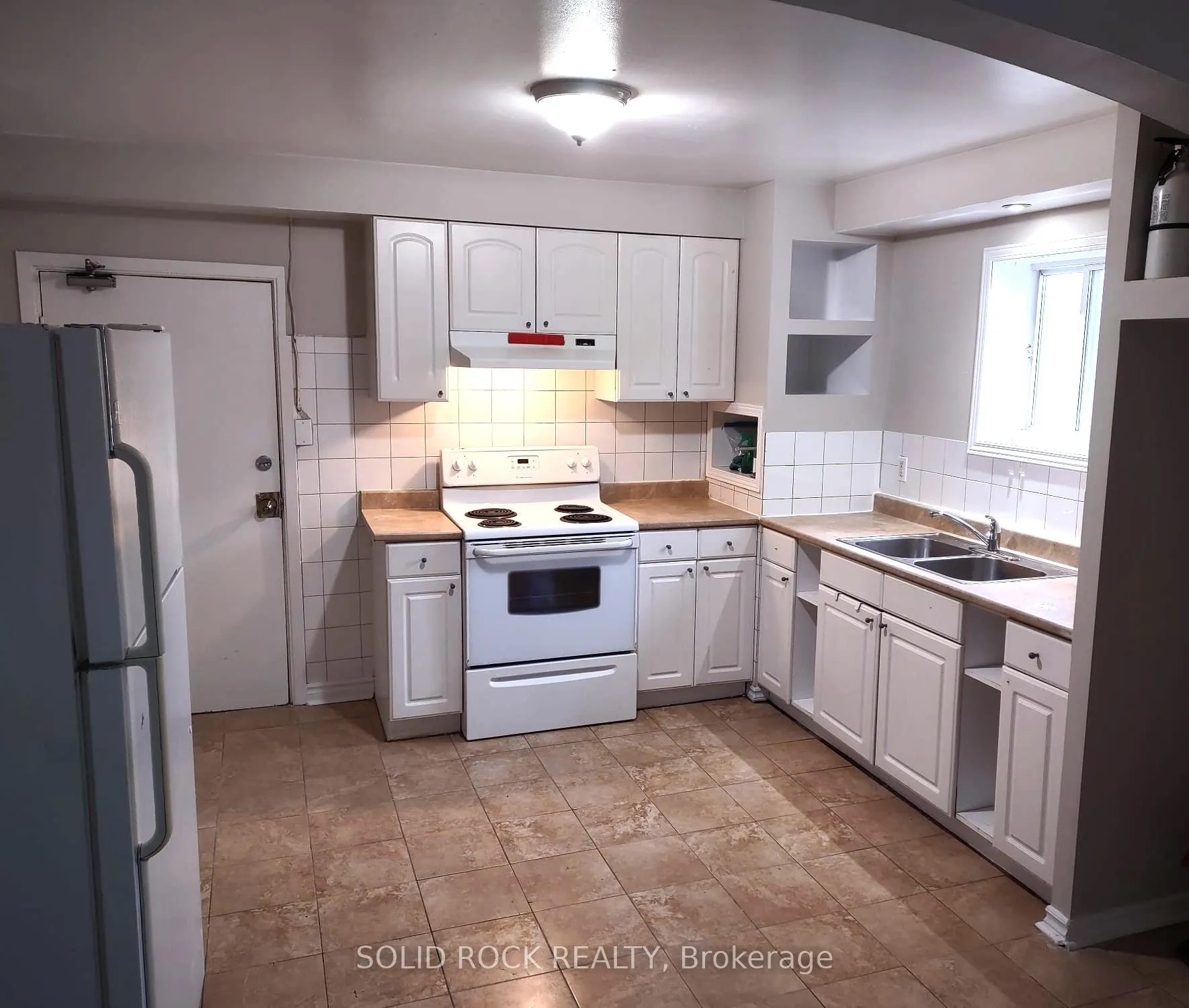 Photo 5 of Unit 5, 1254 Dorchester Avenue E, Ottawa, Carlington — HOMEH
