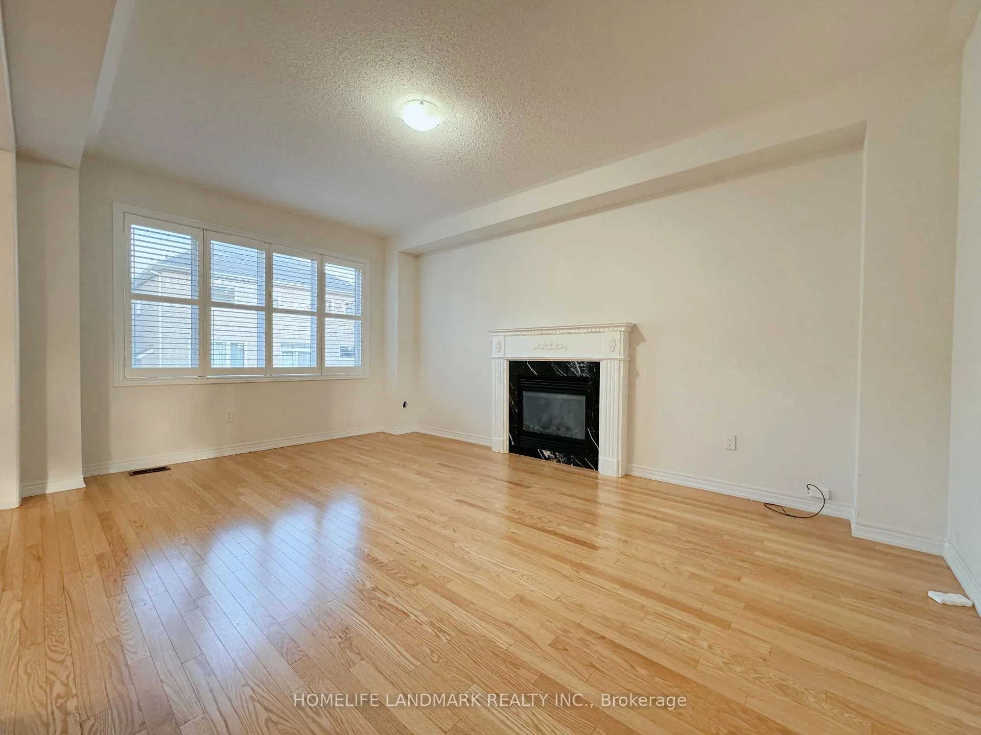 Photo 8 of 35 Hyacinth Street, Markham, Wismer — HOMEH