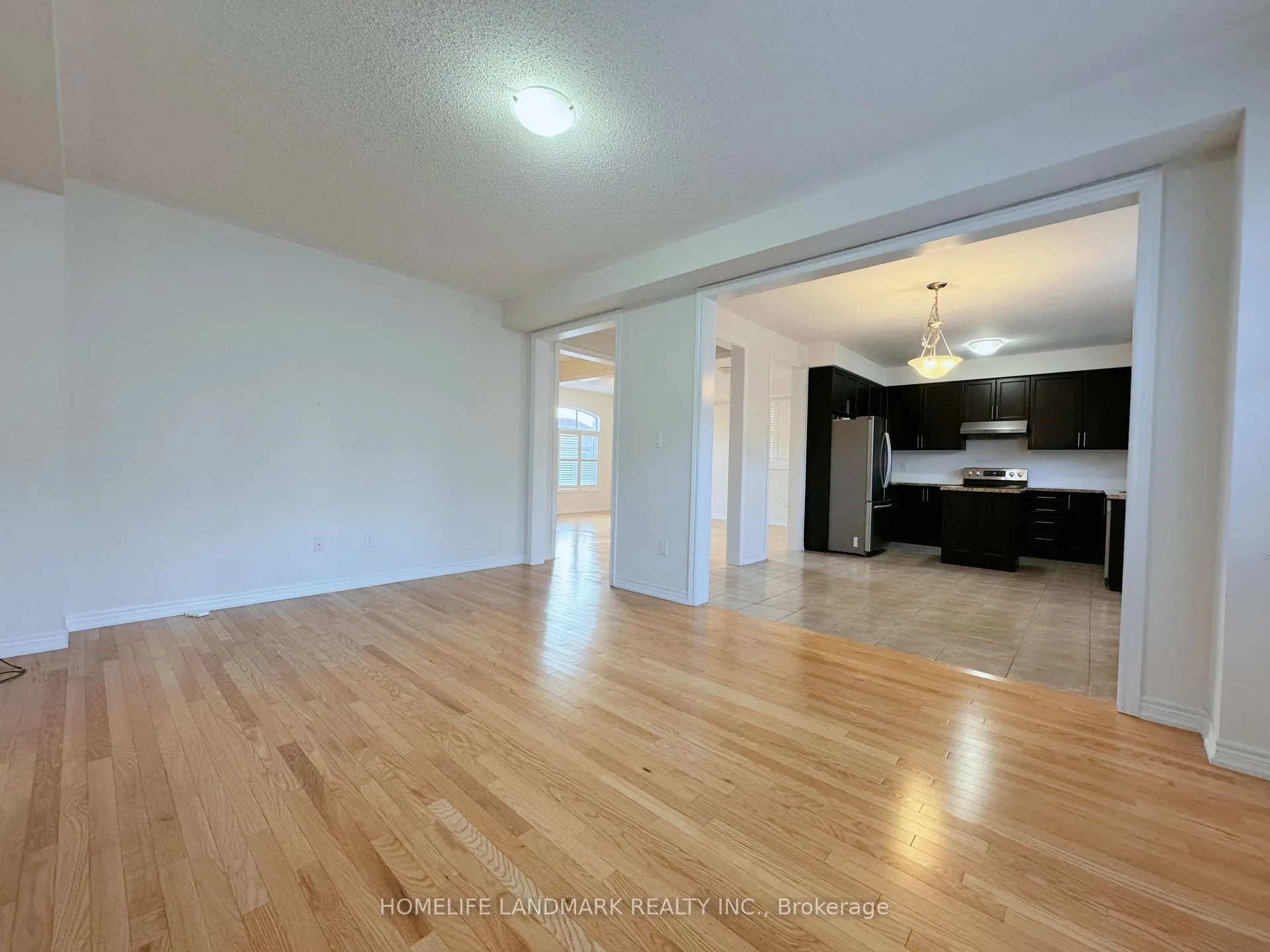 Photo 10 of 35 Hyacinth Street, Markham, Wismer — HOMEH