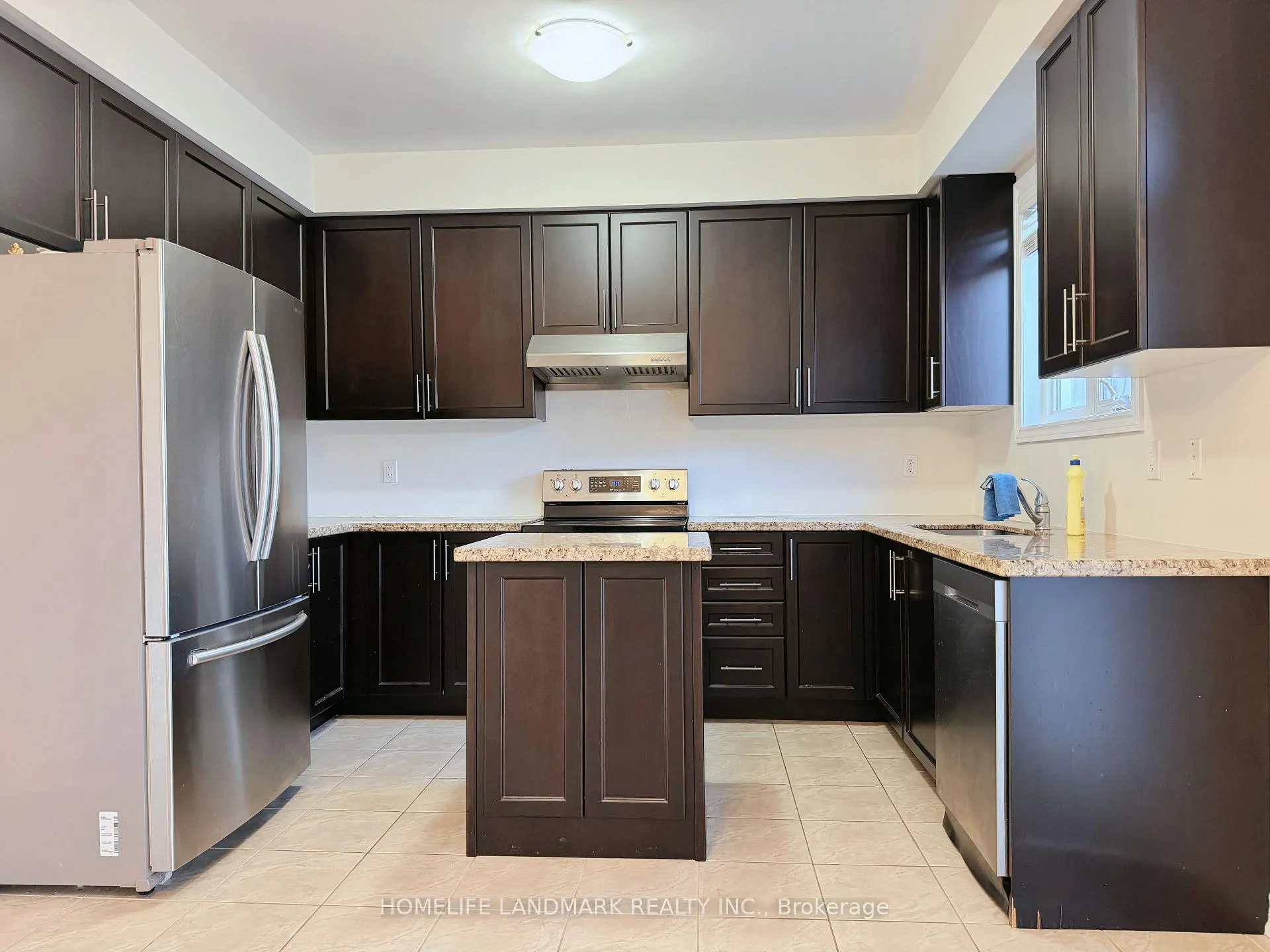 Photo 12 of 35 Hyacinth Street, Markham, Wismer — HOMEH