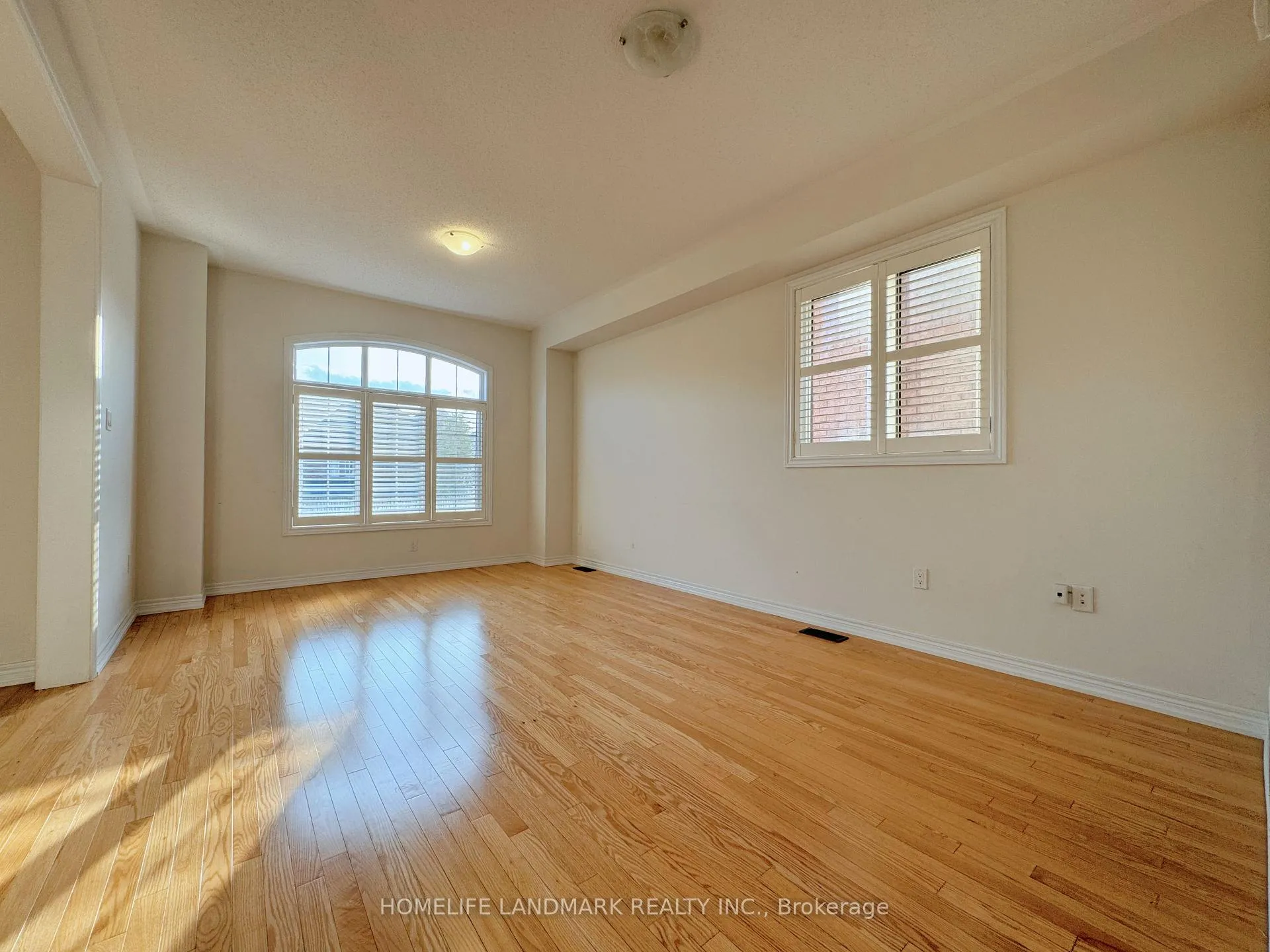 Photo 15 of 35 Hyacinth Street, Markham, Wismer — HOMEH