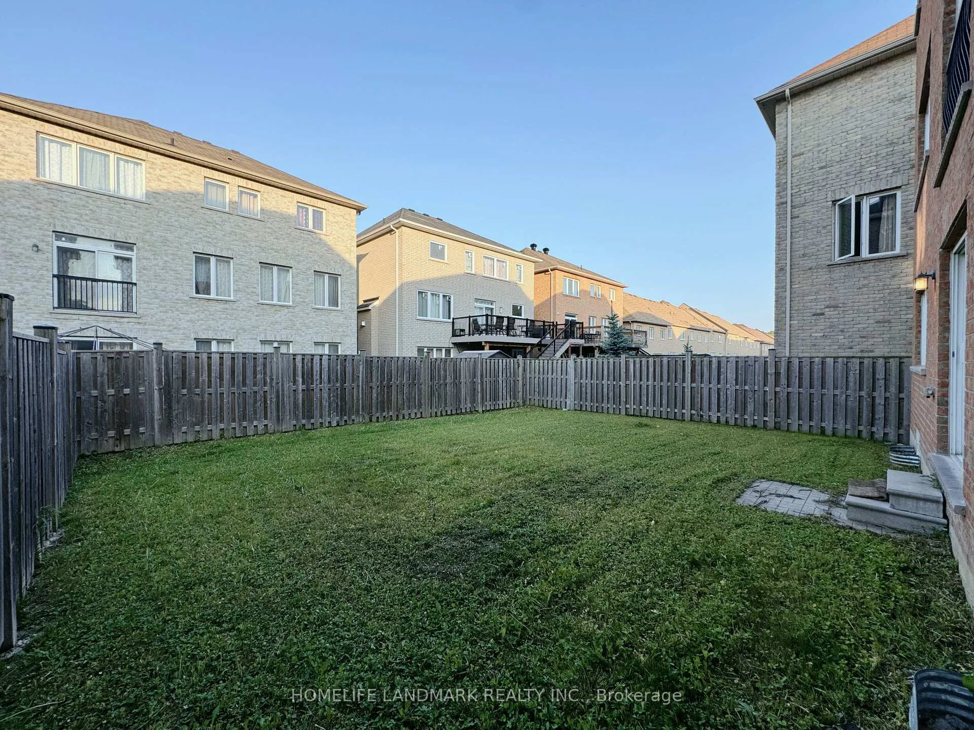 Photo 31 of 35 Hyacinth Street, Markham, Wismer — HOMEH