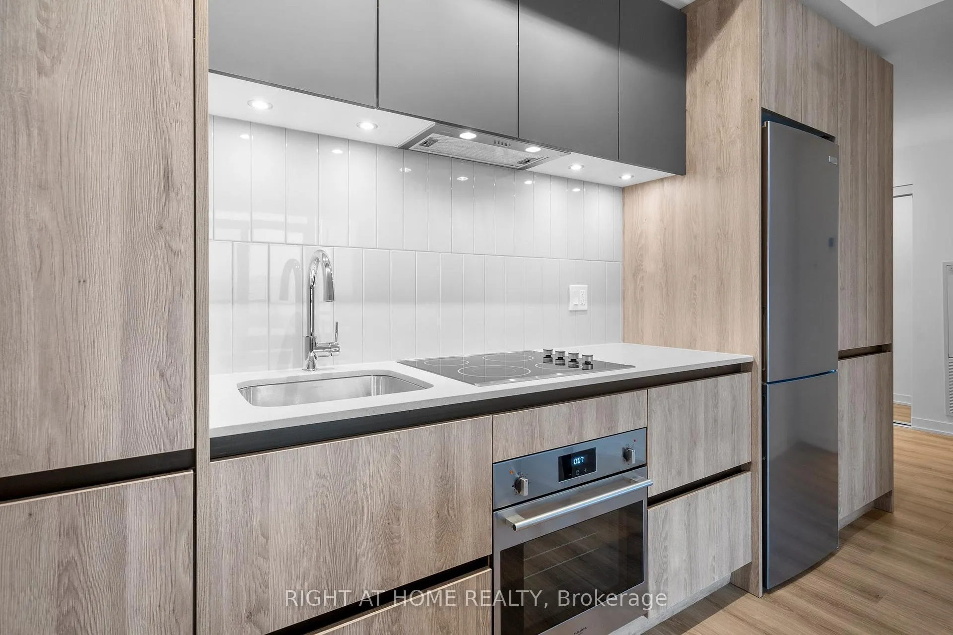 Photo 10 of Unit 1424, 7950 Bathurst Street, Vaughan, Beverley Glen — HOMEH