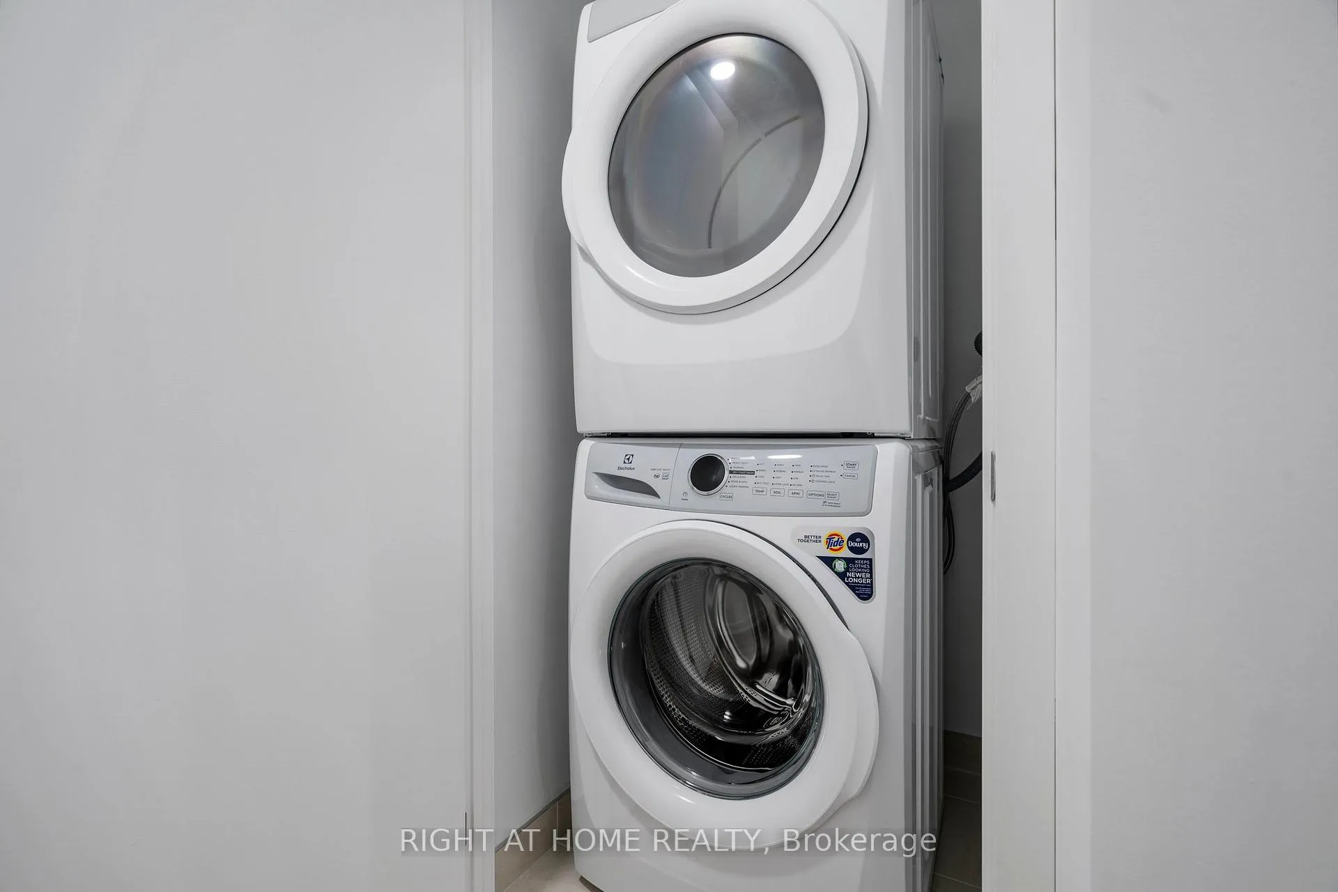 Photo 15 of Unit 1424, 7950 Bathurst Street, Vaughan, Beverley Glen — HOMEH