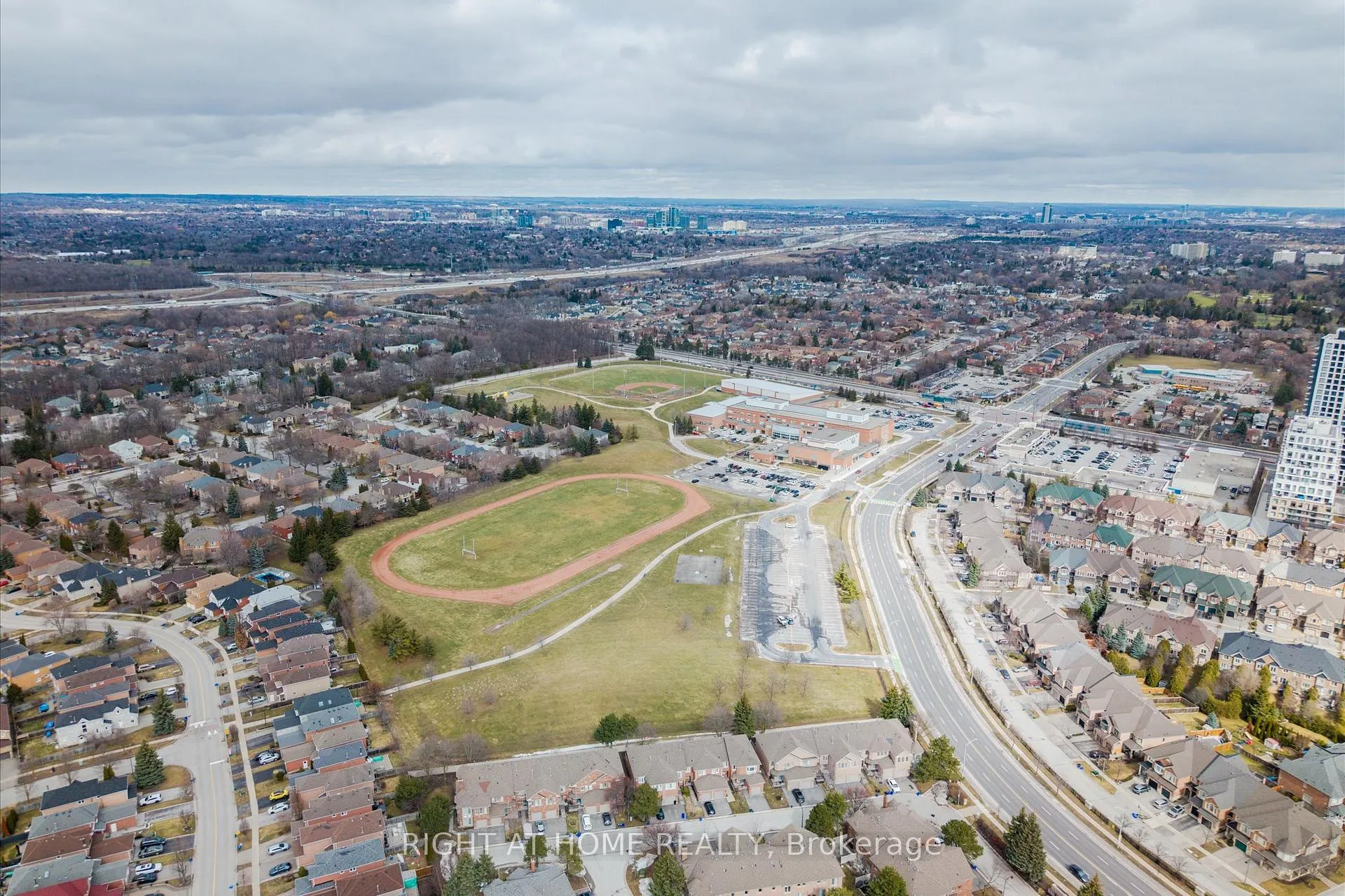 Photo 31 of Unit 1424, 7950 Bathurst Street, Vaughan, Beverley Glen — HOMEH
