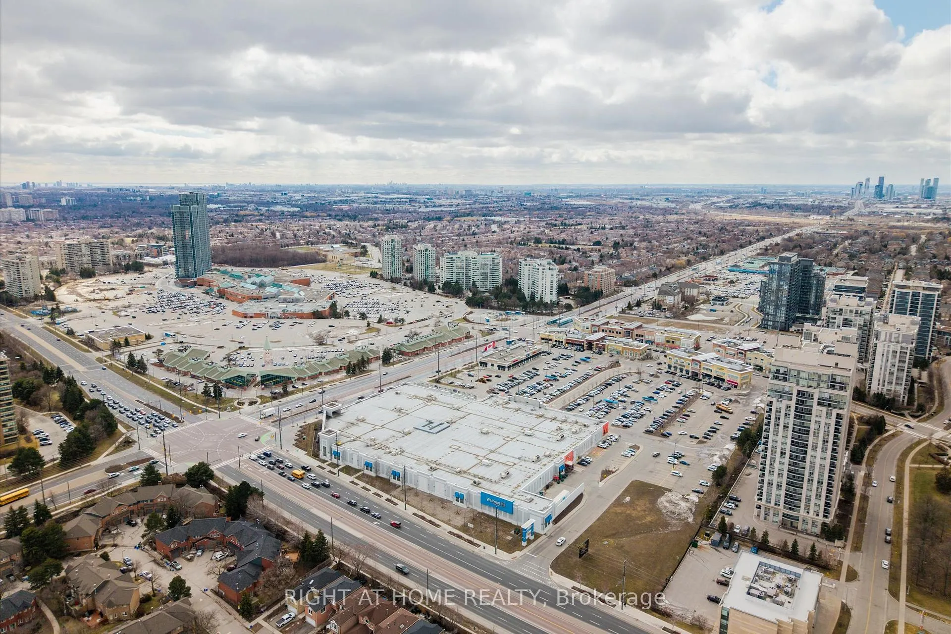 Photo 34 of Unit 1424, 7950 Bathurst Street, Vaughan, Beverley Glen — HOMEH