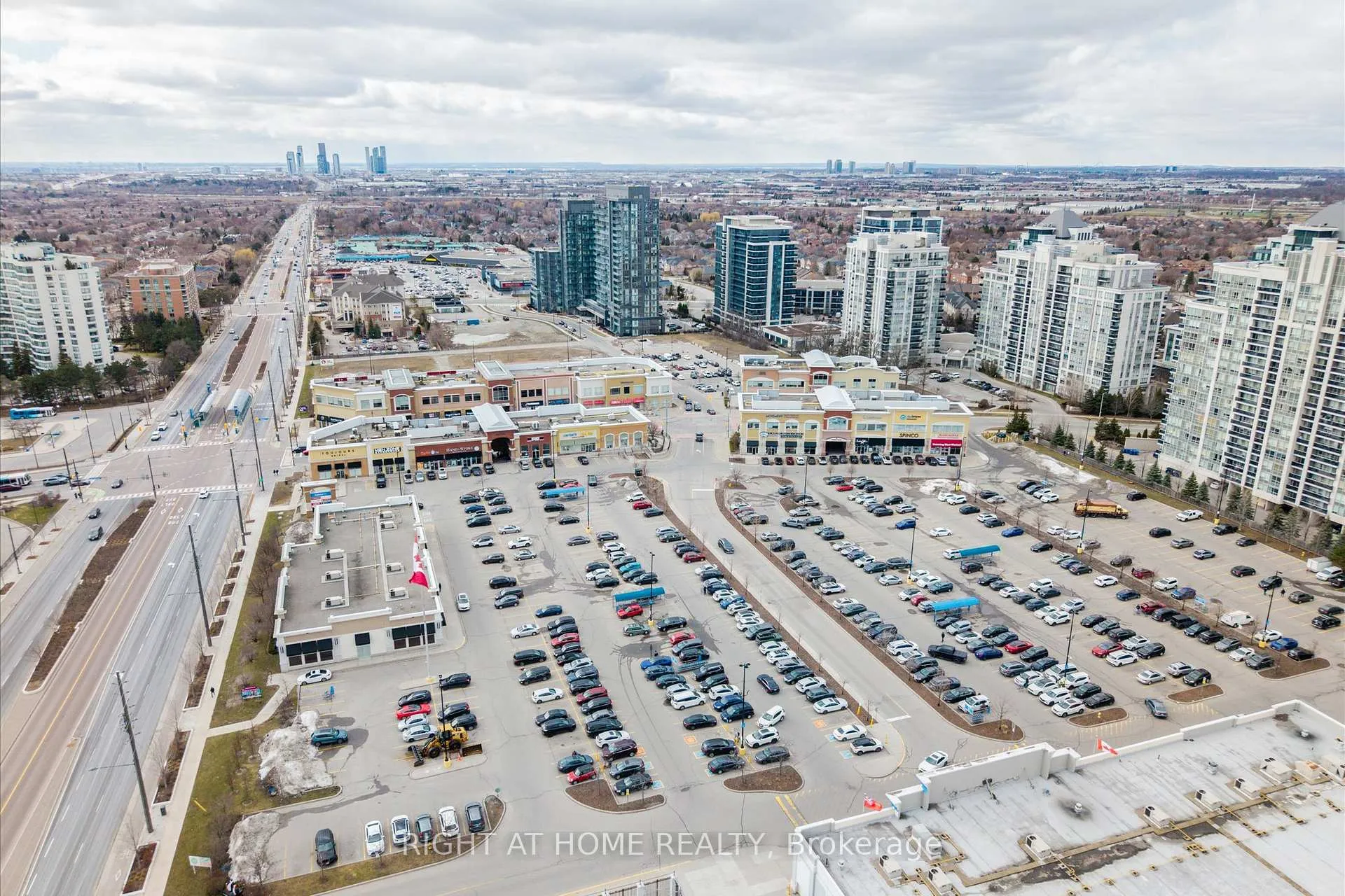 Photo 36 of Unit 1424, 7950 Bathurst Street, Vaughan, Beverley Glen — HOMEH