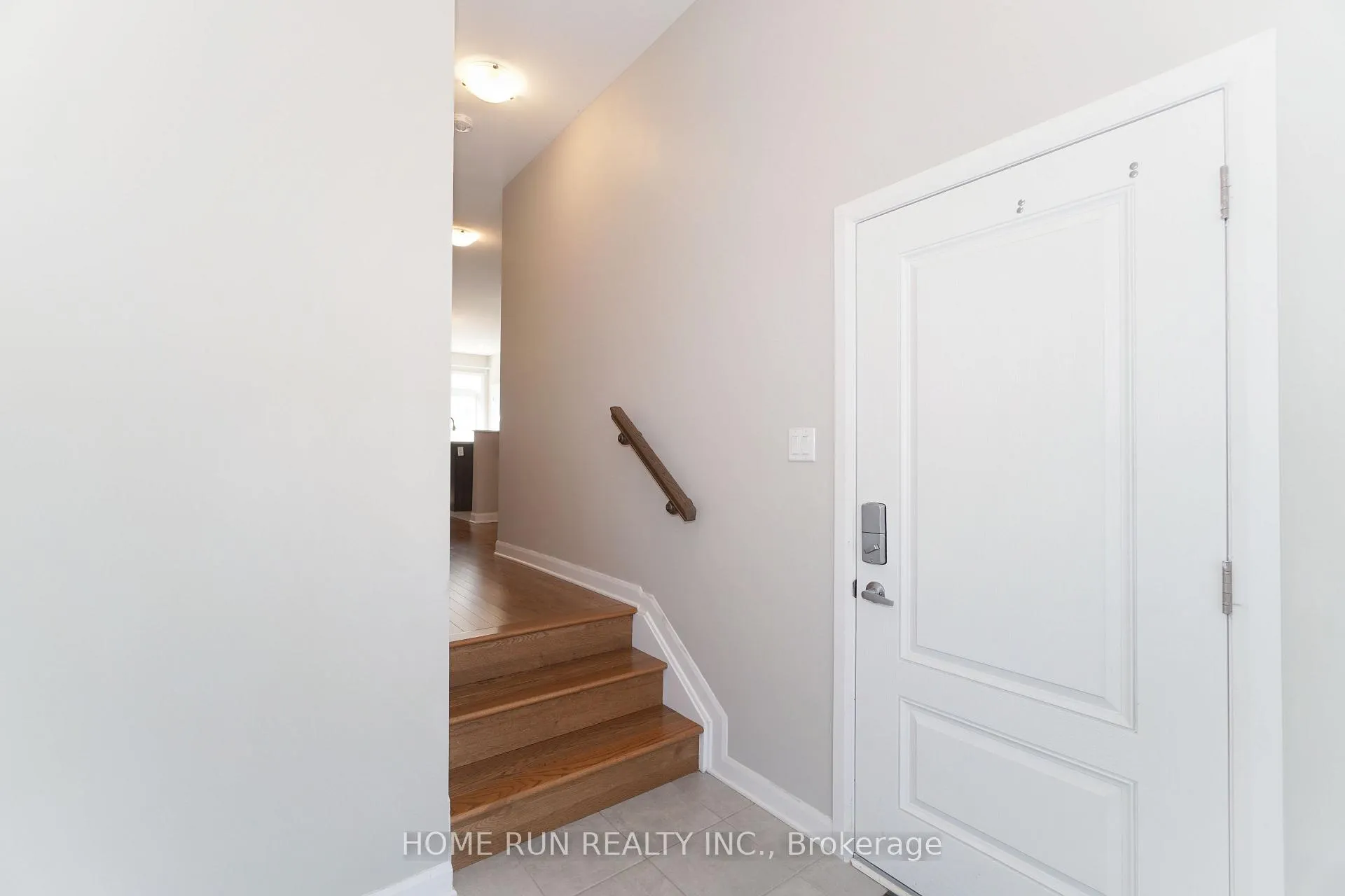Photo 3 of 422 Kayak Street, Ottawa, Barrhaven - Hearts Desire — HOMEH