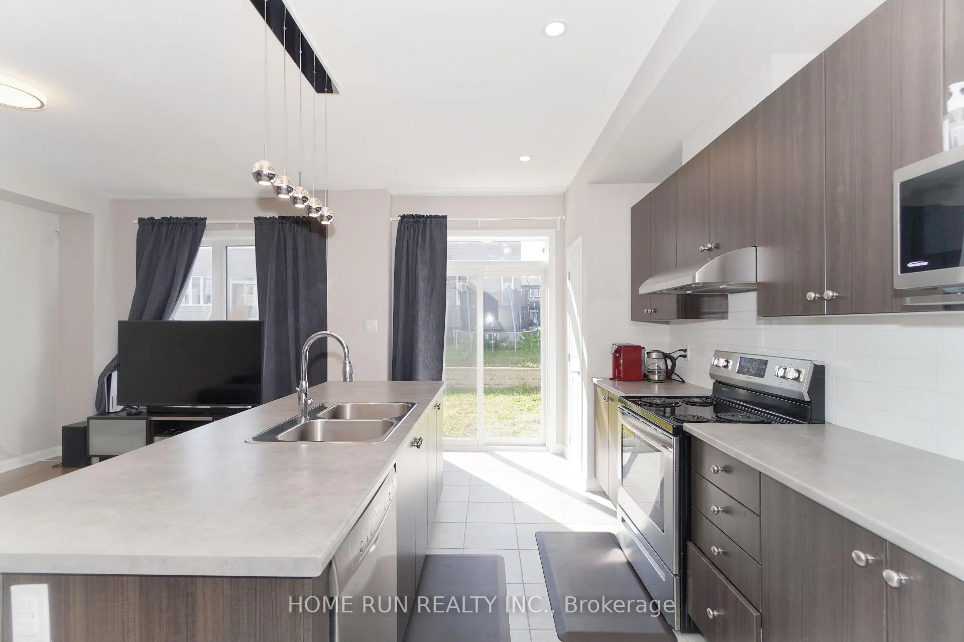 Photo 12 of 422 Kayak Street, Ottawa, Barrhaven - Hearts Desire — HOMEH