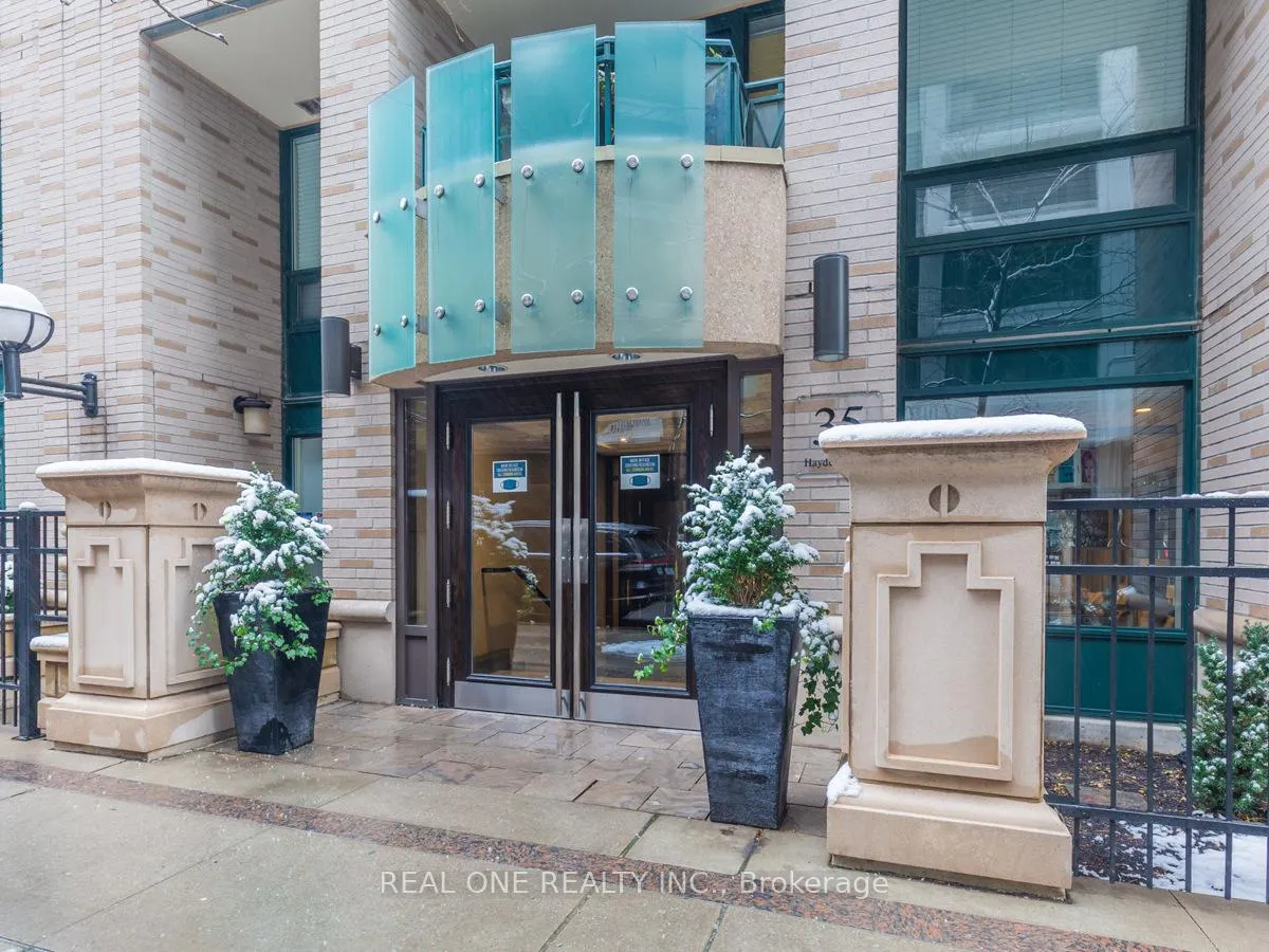 Front of Unit 104, 35 Hayden Street