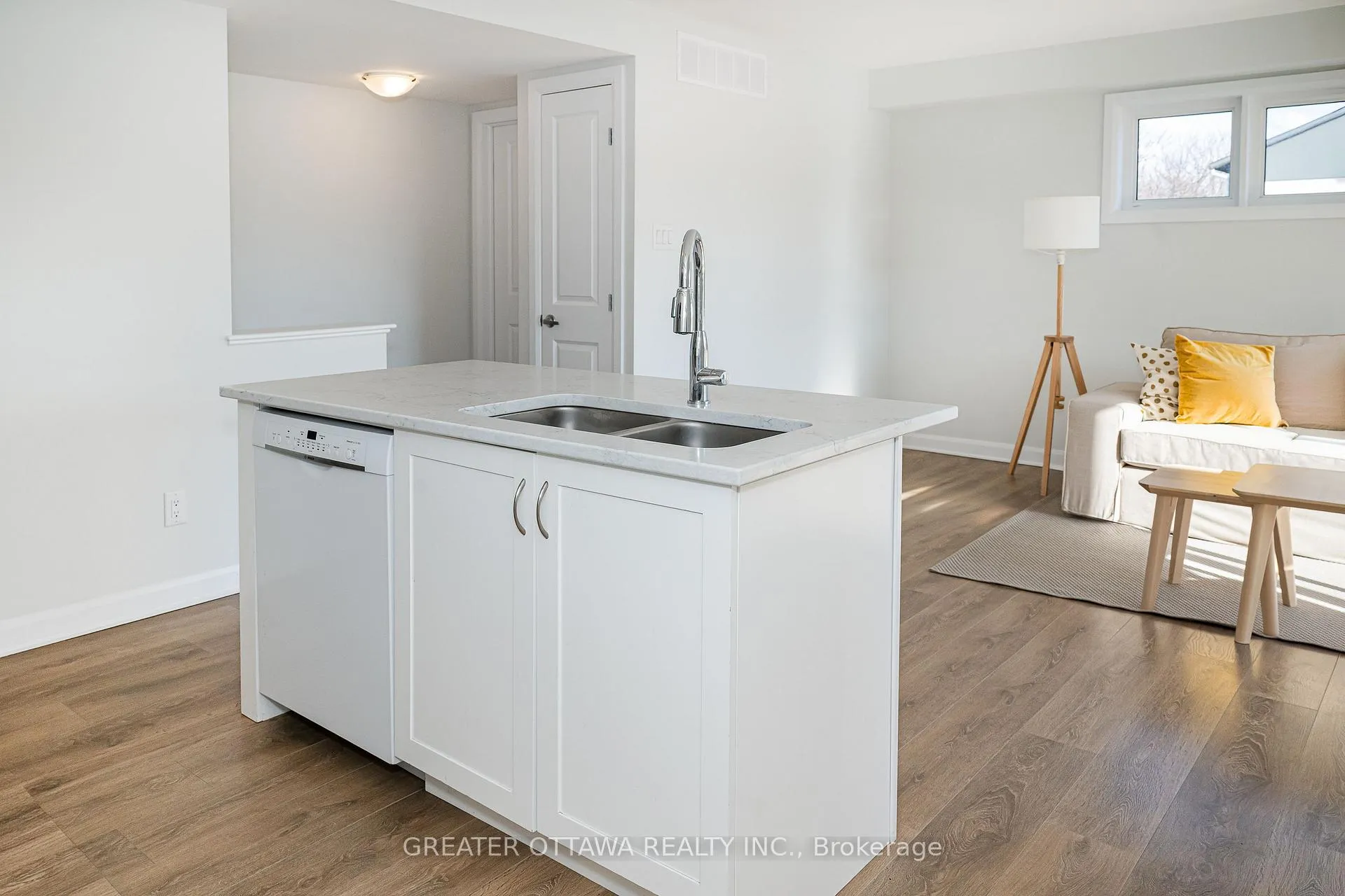 Photo 6 of Unit 16, 415 Eldorado Private, Ottawa, Kanata - Morgan's Grant/South March — HOMEH