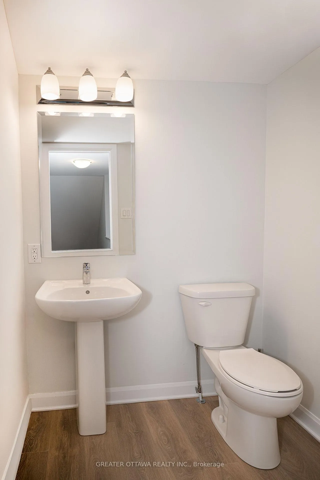 Photo 9 of Unit 16, 415 Eldorado Private, Ottawa, Kanata - Morgan's Grant/South March — HOMEH