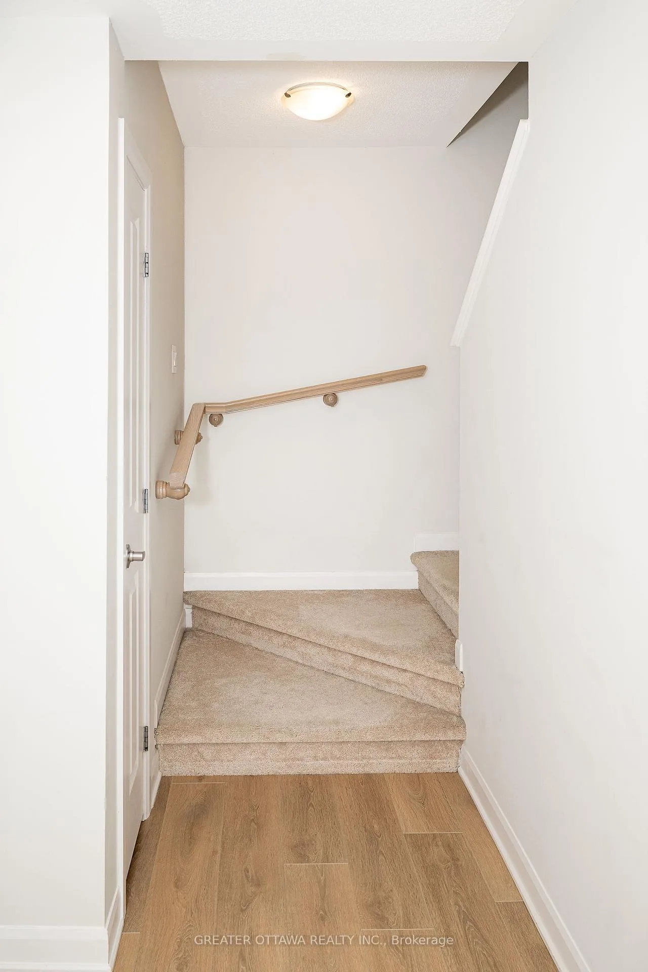Photo 11 of Unit 16, 415 Eldorado Private, Ottawa, Kanata - Morgan's Grant/South March — HOMEH