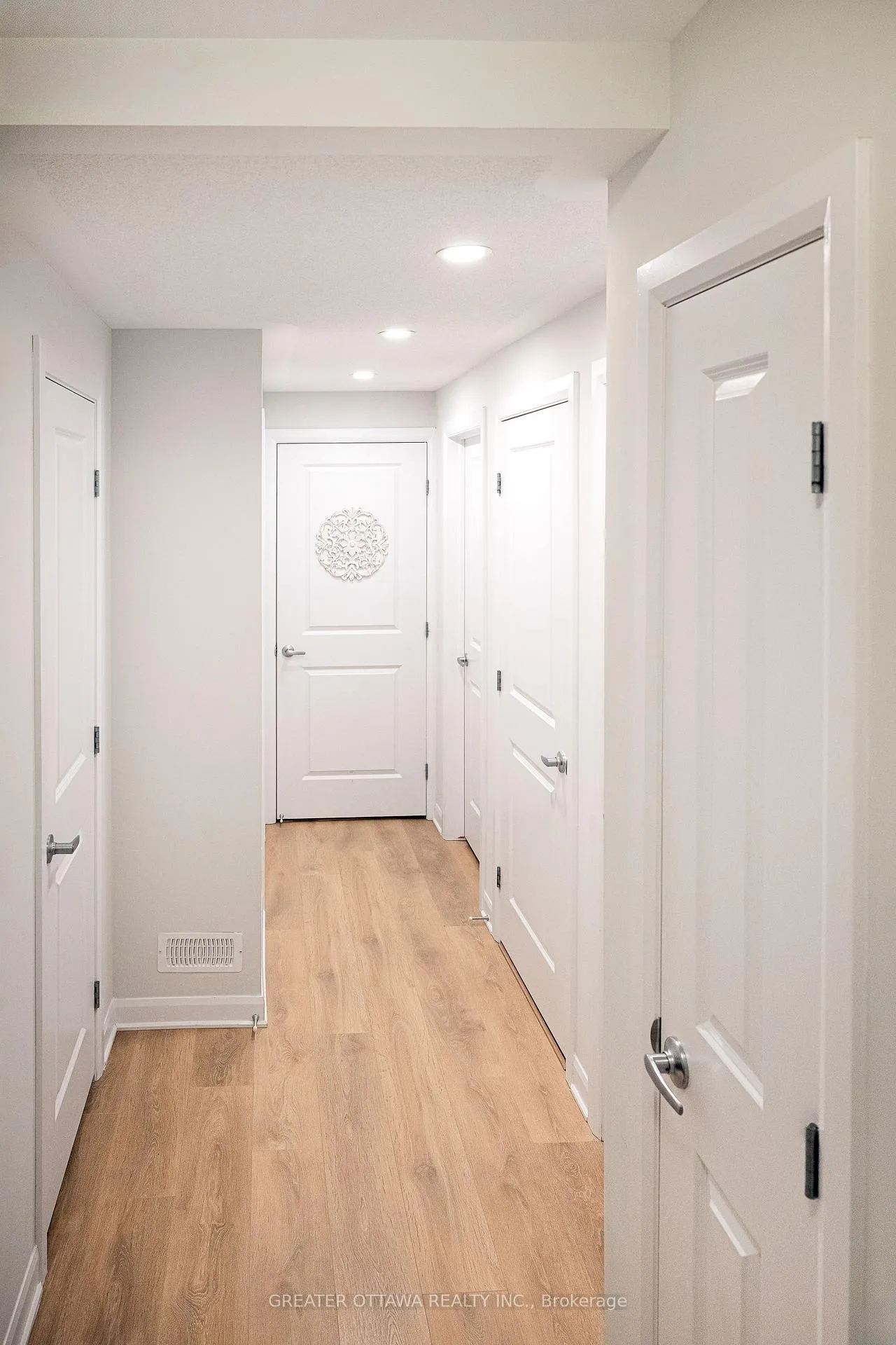 Photo 12 of Unit 16, 415 Eldorado Private, Ottawa, Kanata - Morgan's Grant/South March — HOMEH