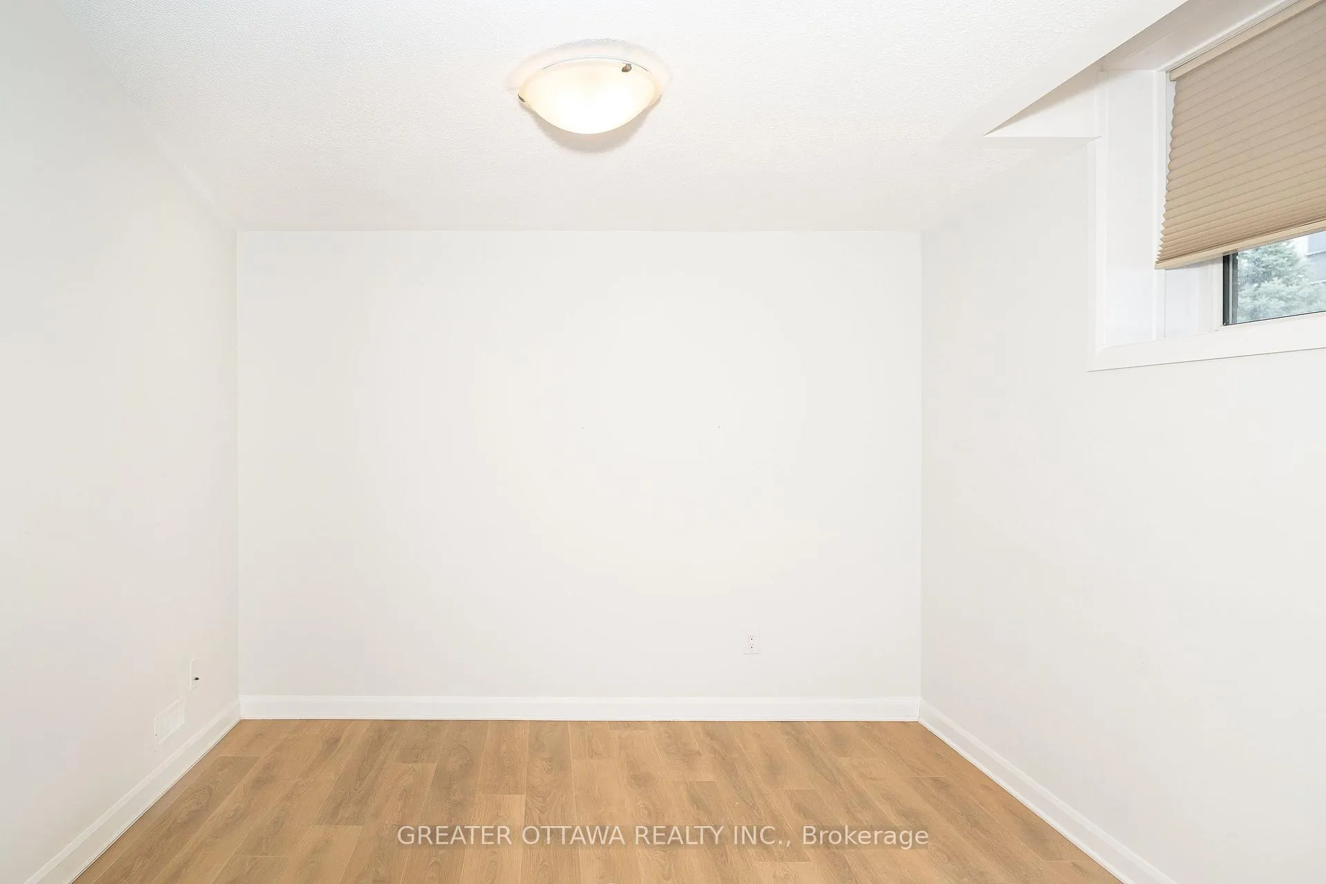 Photo 13 of Unit 16, 415 Eldorado Private, Ottawa, Kanata - Morgan's Grant/South March — HOMEH