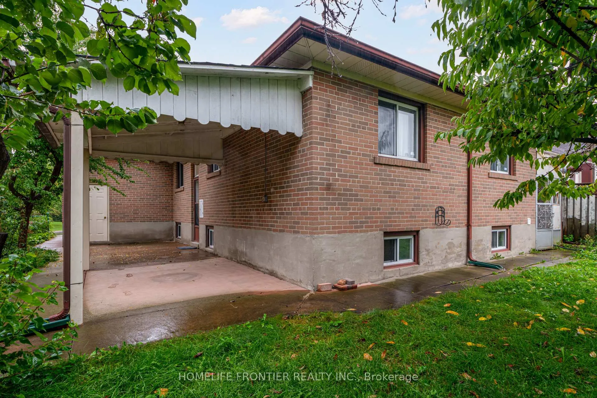 Photo 20 of Unit B, 62 clark Avenue, Markham, Thornhill — HOMEH
