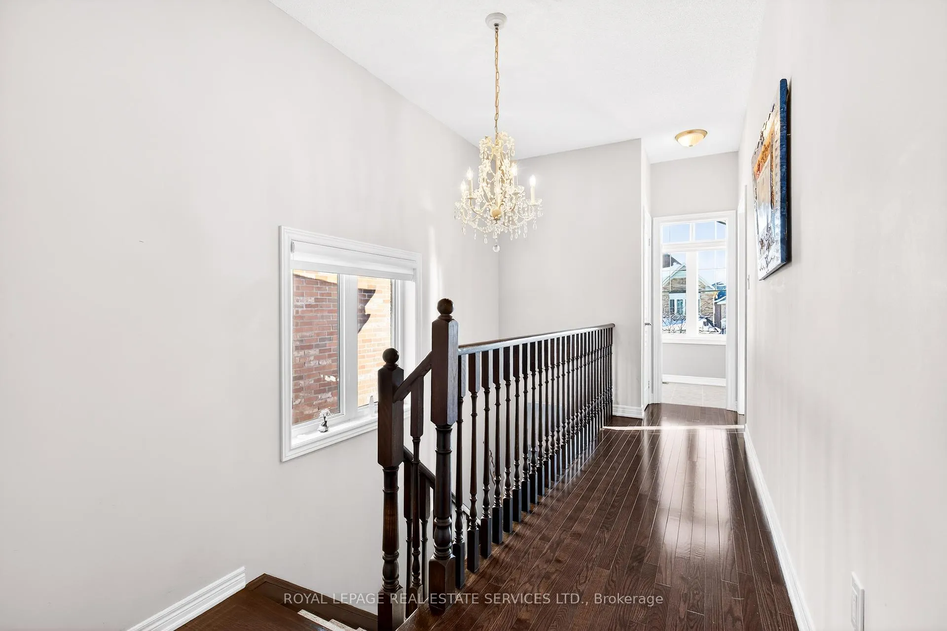 Photo 17 of 305 Moody Drive, Vaughan, Kleinburg — HOMEH