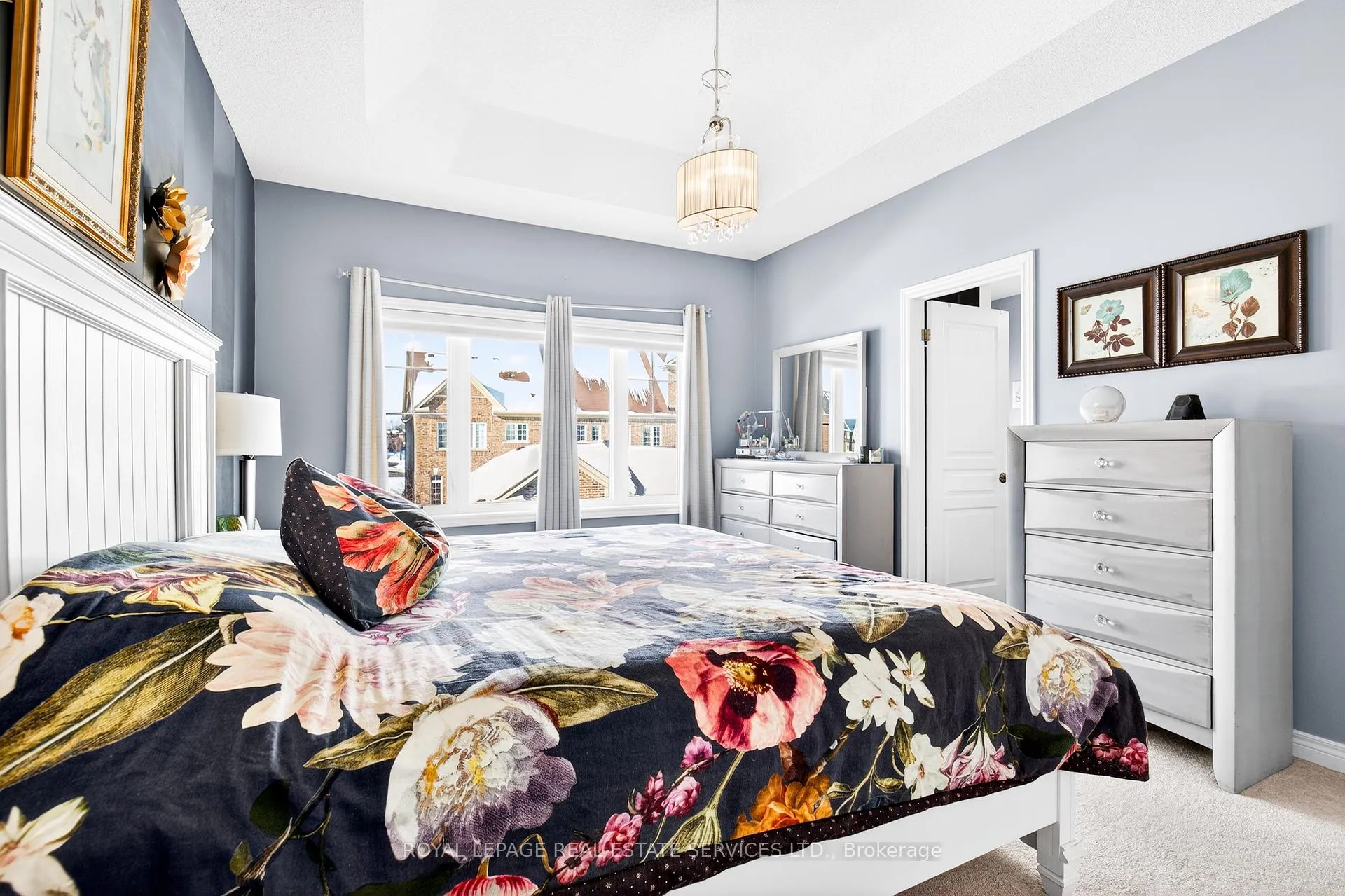 Photo 20 of 305 Moody Drive, Vaughan, Kleinburg — HOMEH